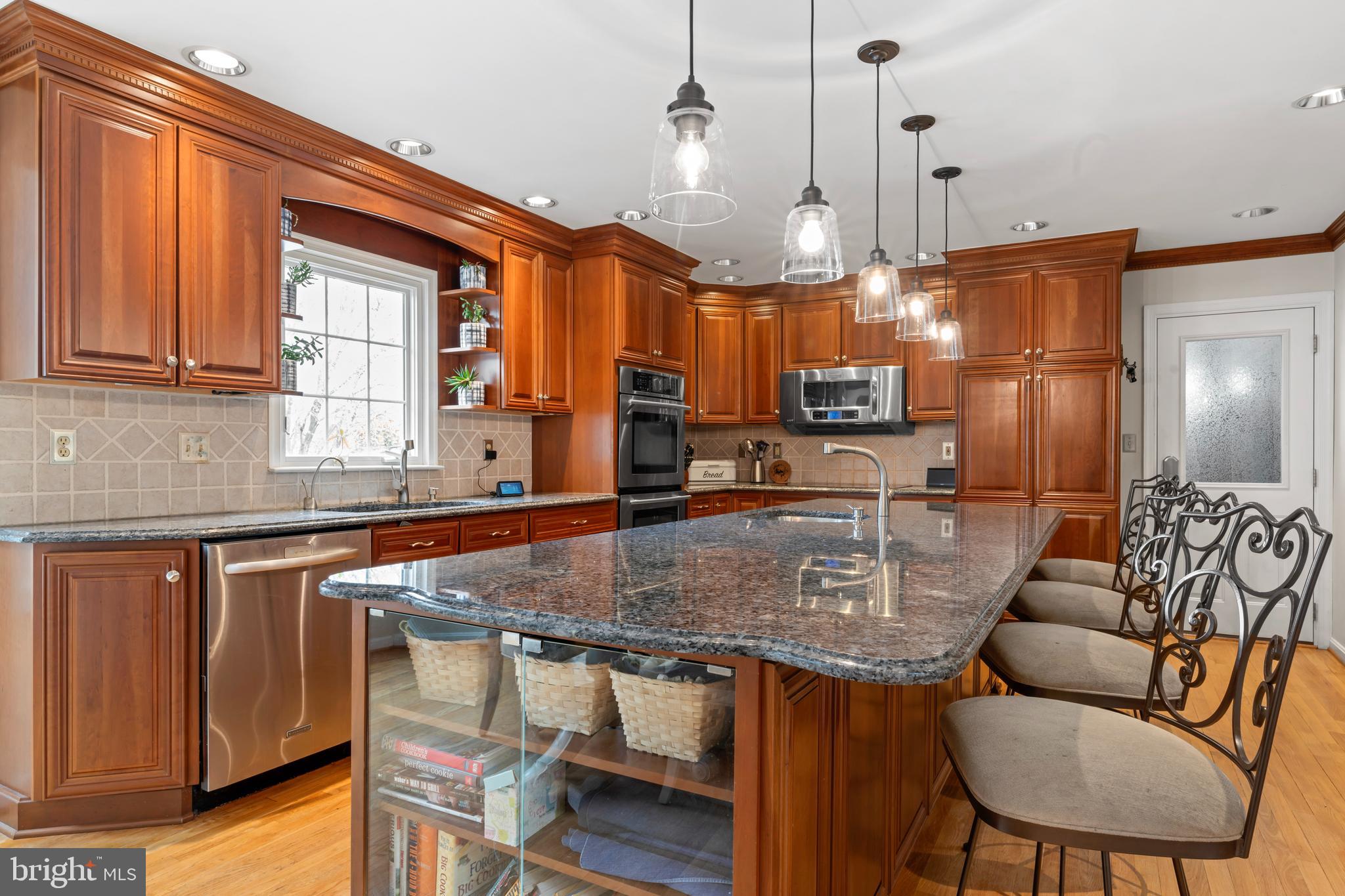 MOUNT HEBRON - Residential