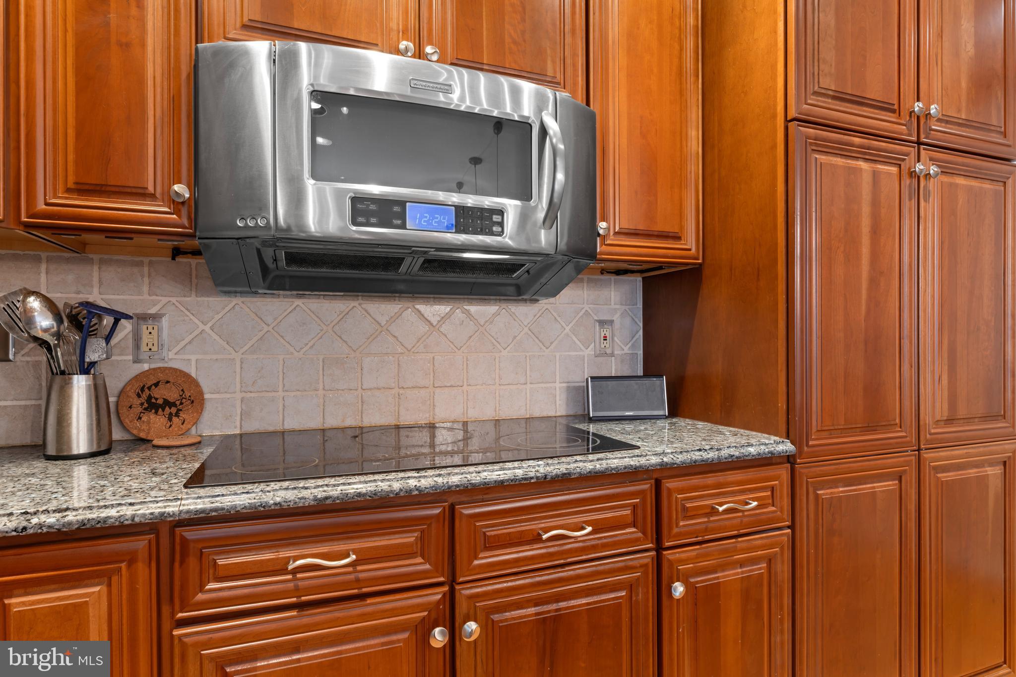 MOUNT HEBRON - Residential