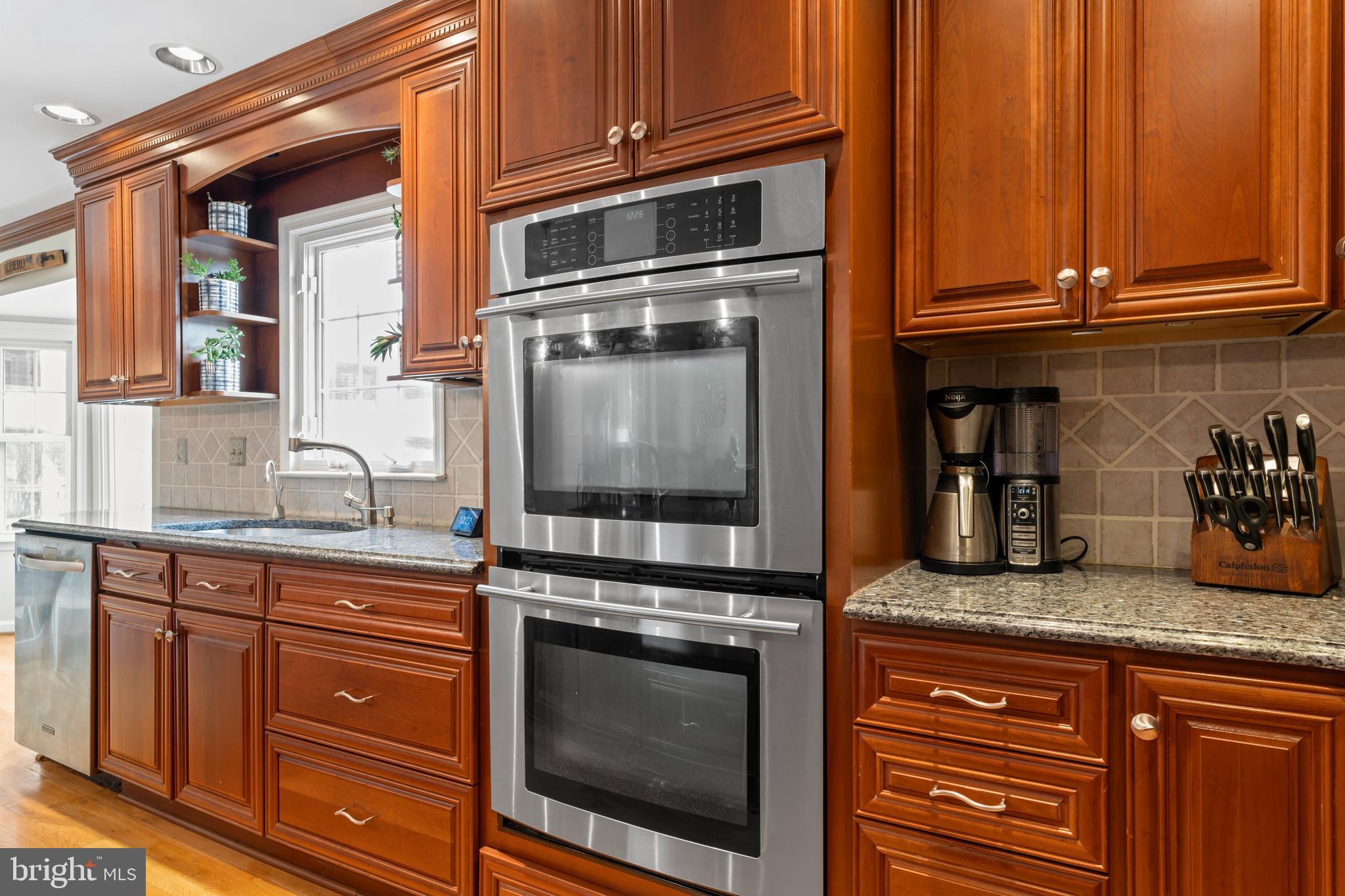 MOUNT HEBRON - Residential