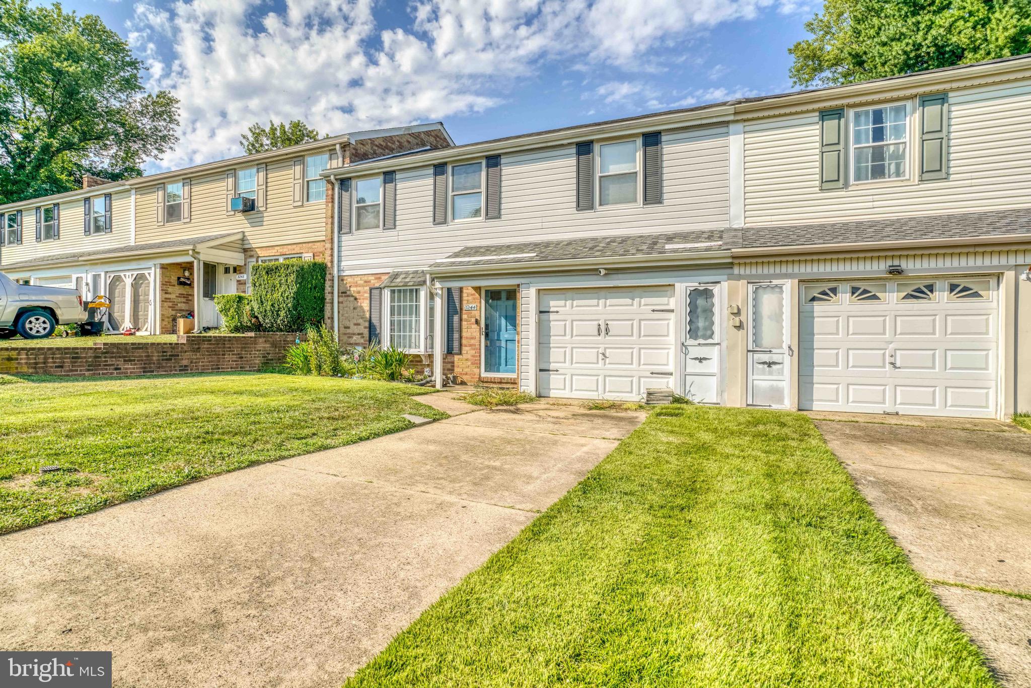 3244 FARRAGUT COURT