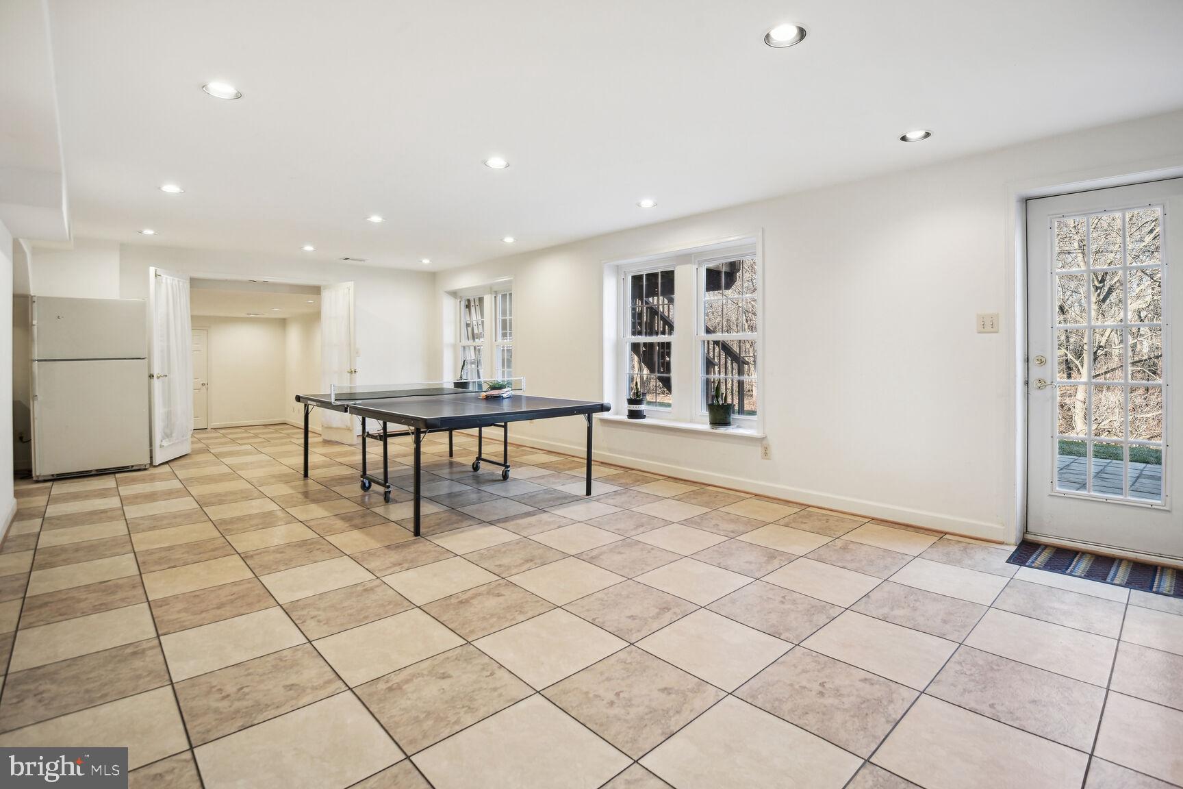 PINEY GLEN VILLAGE - Residential