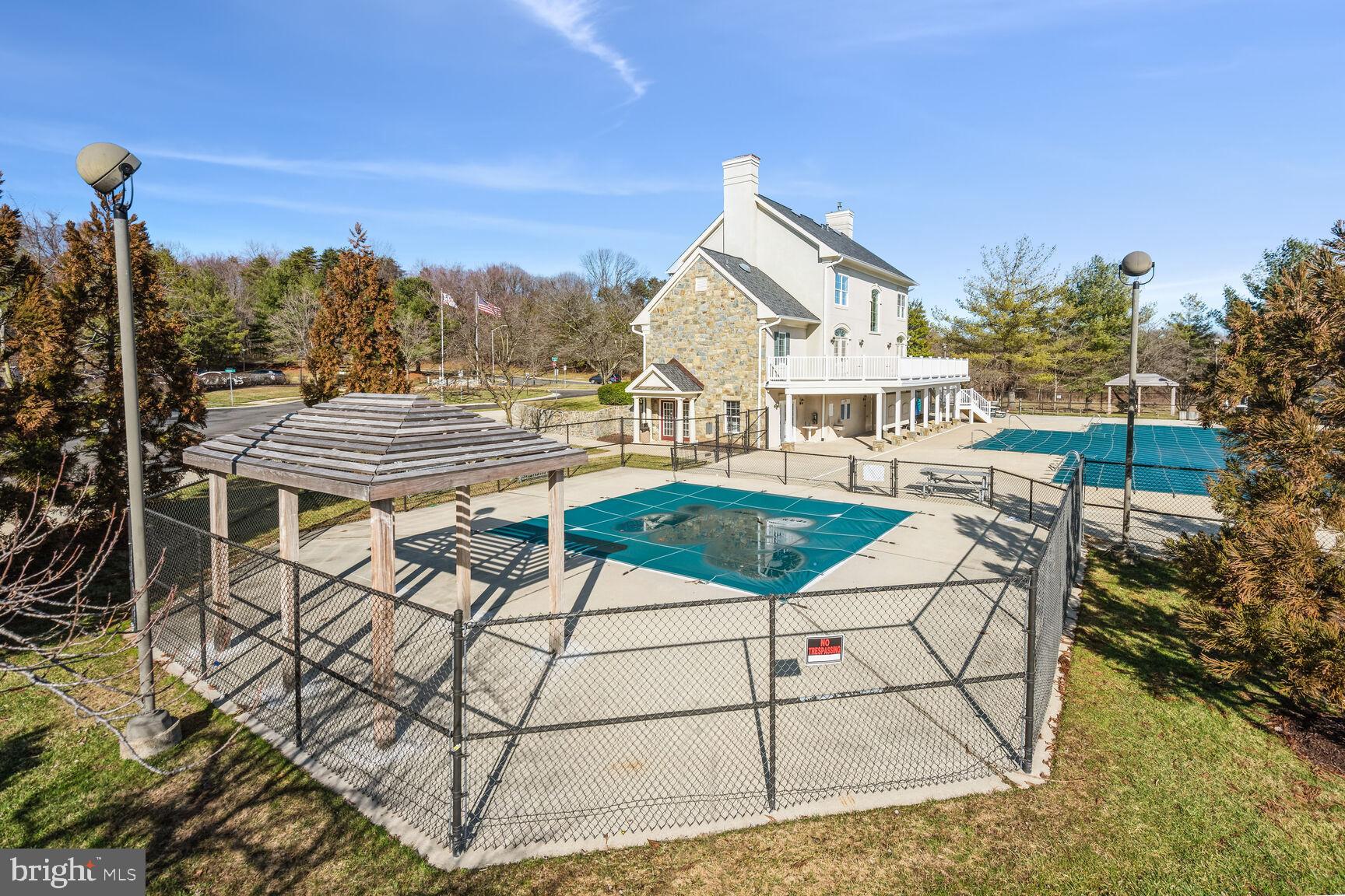 PINEY GLEN VILLAGE - Residential