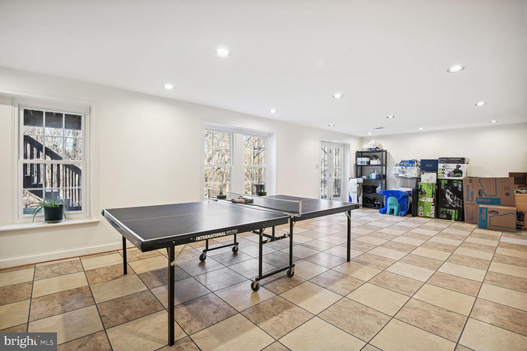 PINEY GLEN VILLAGE - Residential