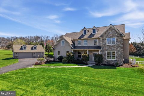 Photo of 10 Pompa Lane, TELFORD, PA 18969 (MLS # PAMC2174704)