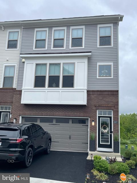 2627 LOGANBERRY DRIVE HERNDON VA 20171