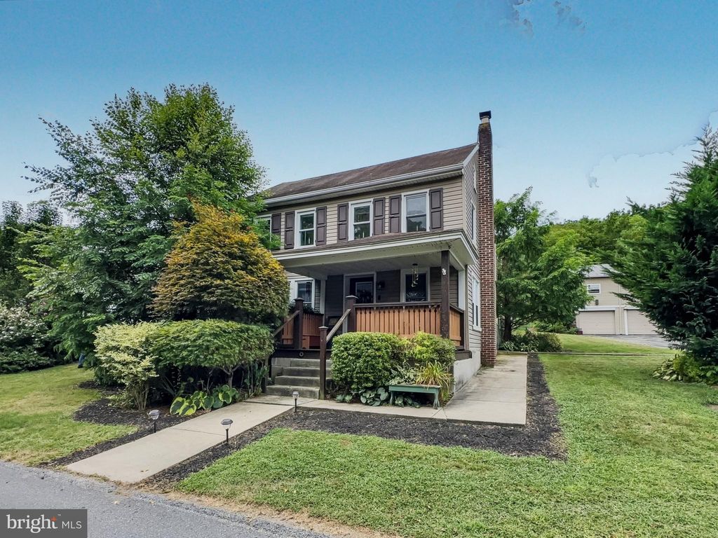 Photo of 900 2nd Street, MOUNT WOLF, PA 17347 (MLS # PAYK2087800)