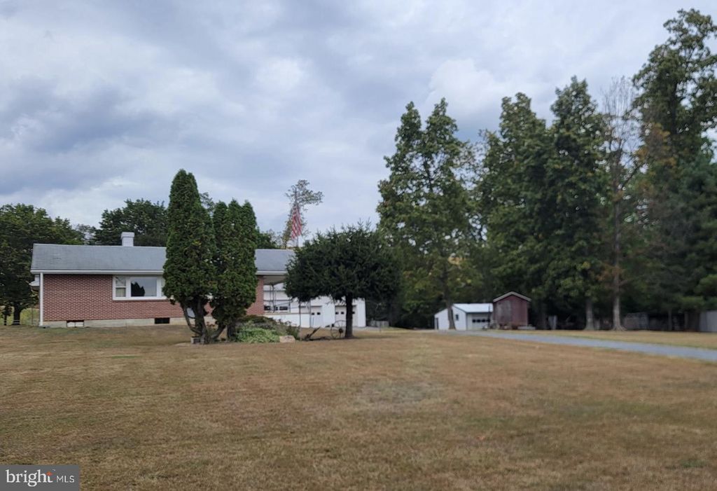 Photo of 201 Mountain Drive, FREDERICKSBURG, PA 17026 (MLS # PALN2023014)