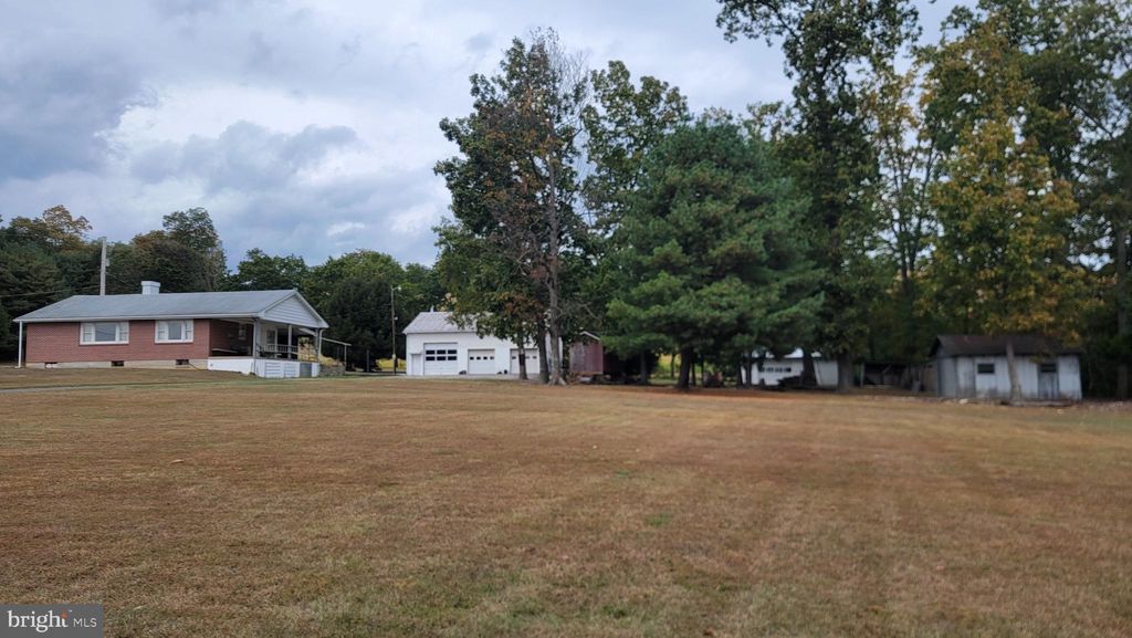 Photo of 201 Mountain Drive, FREDERICKSBURG, PA 17026 (MLS # PALN2023014)