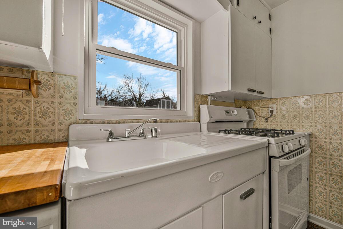 DEFENSE HEIGHTS - Residential