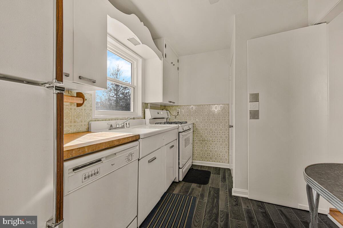 DEFENSE HEIGHTS - Residential