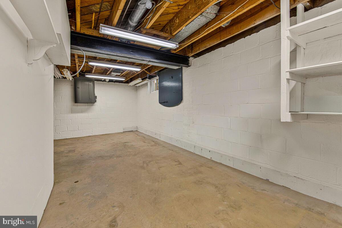 DEFENSE HEIGHTS - Residential