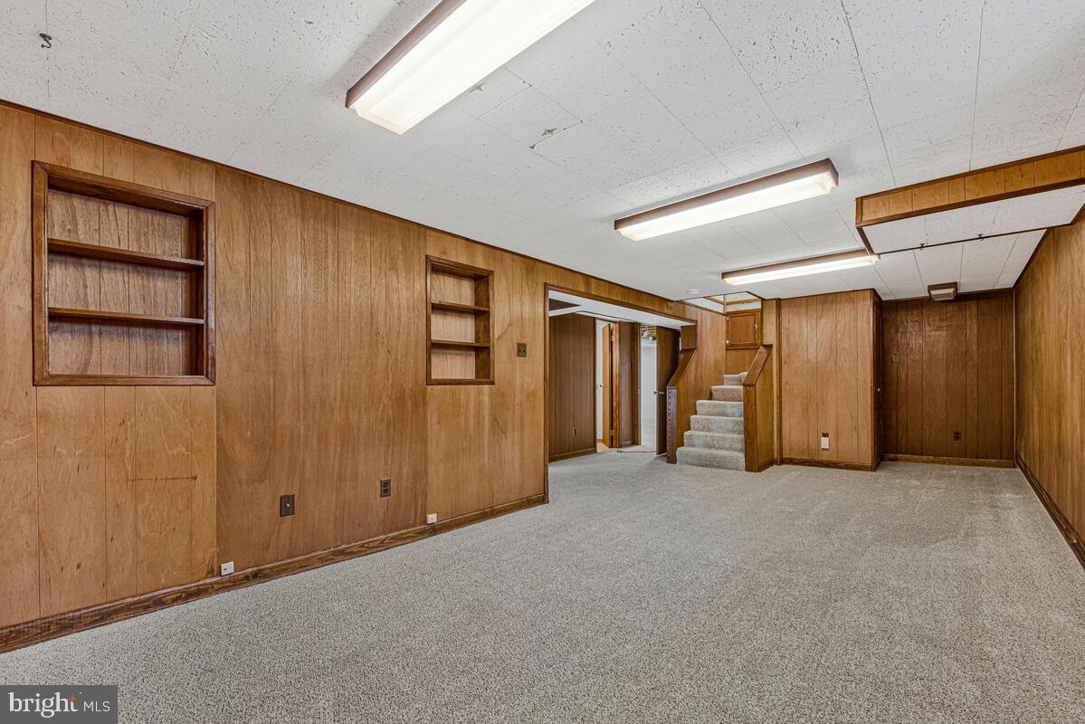 DEFENSE HEIGHTS - Residential