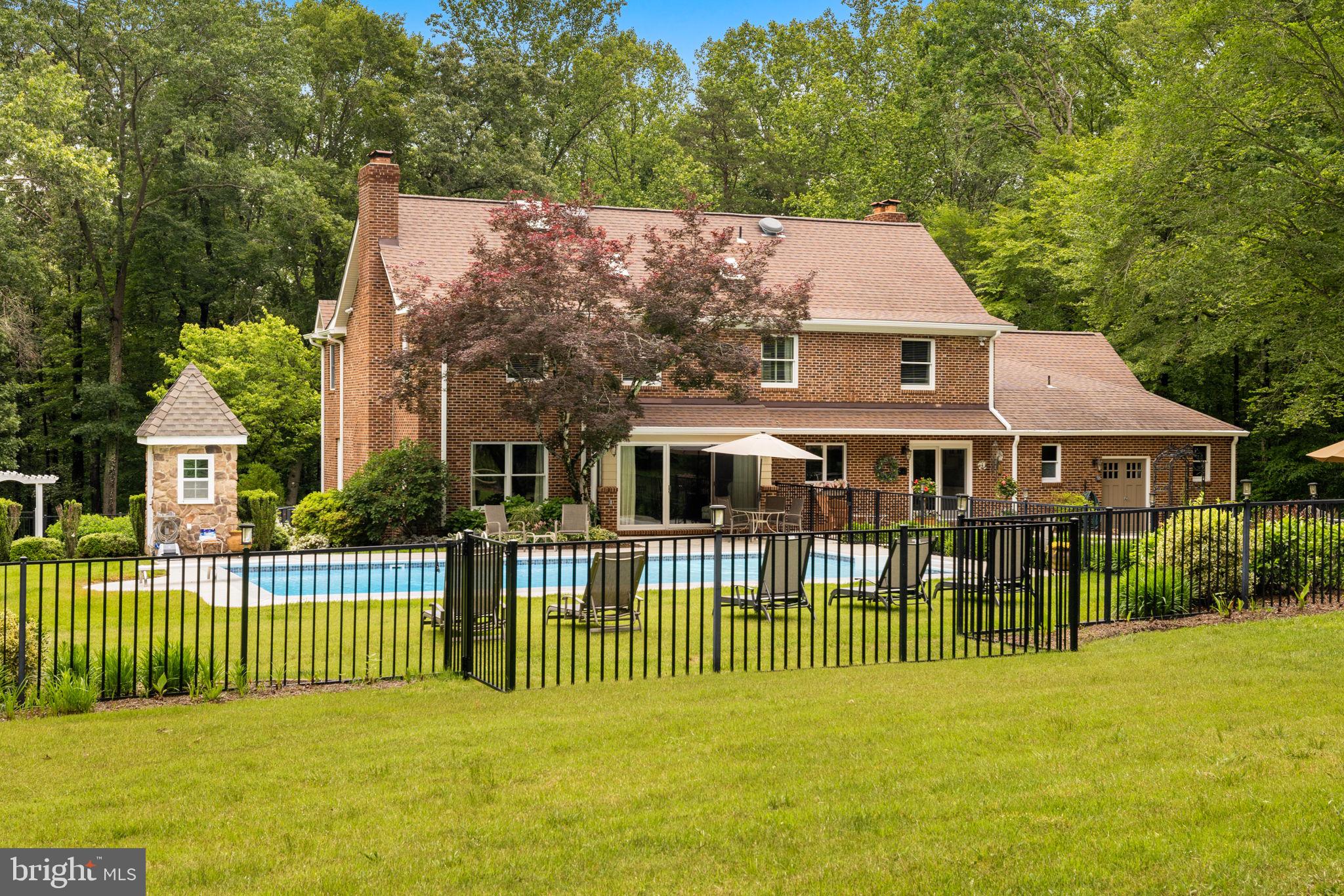 SHADOWALK - Residential