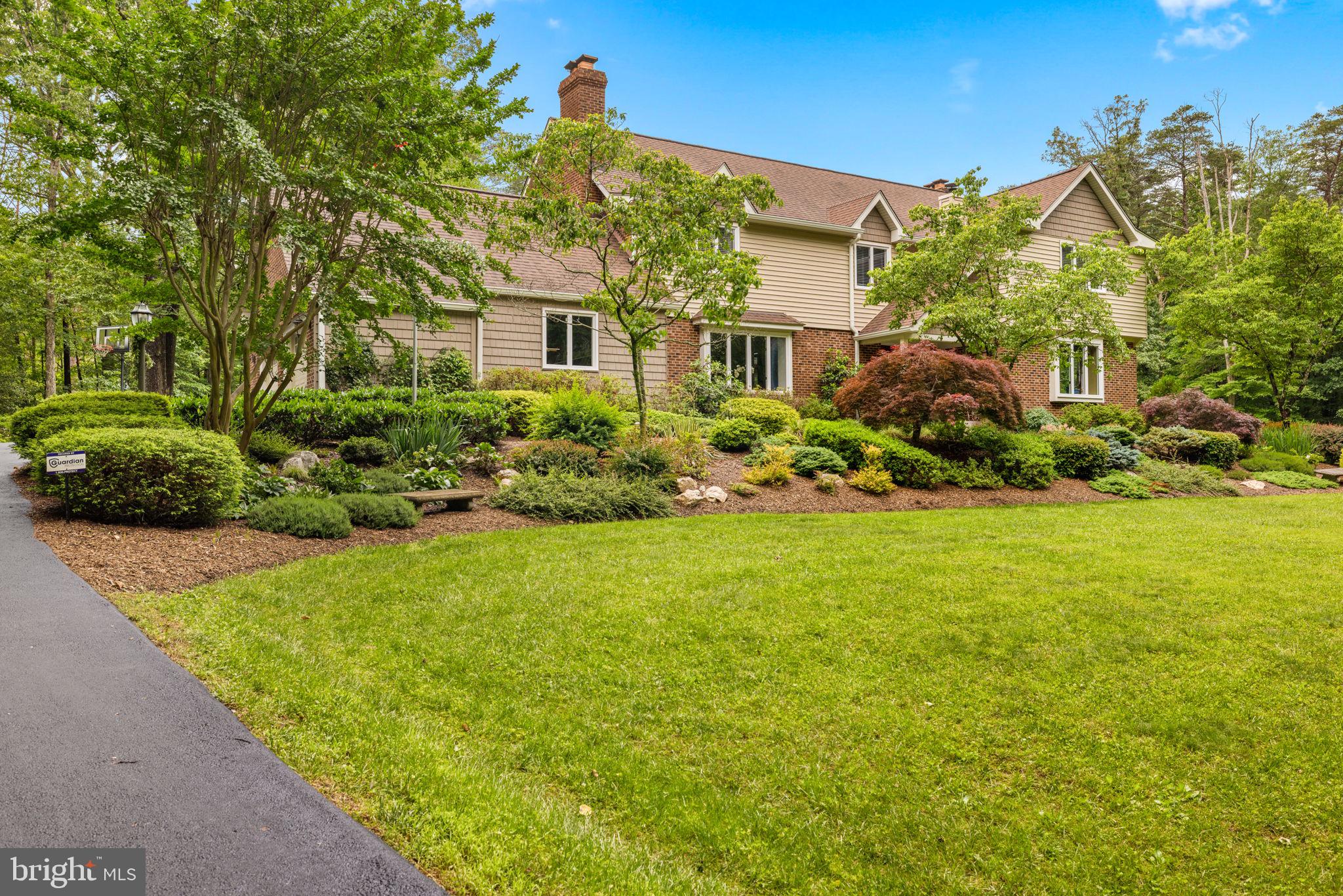 SHADOWALK - Residential