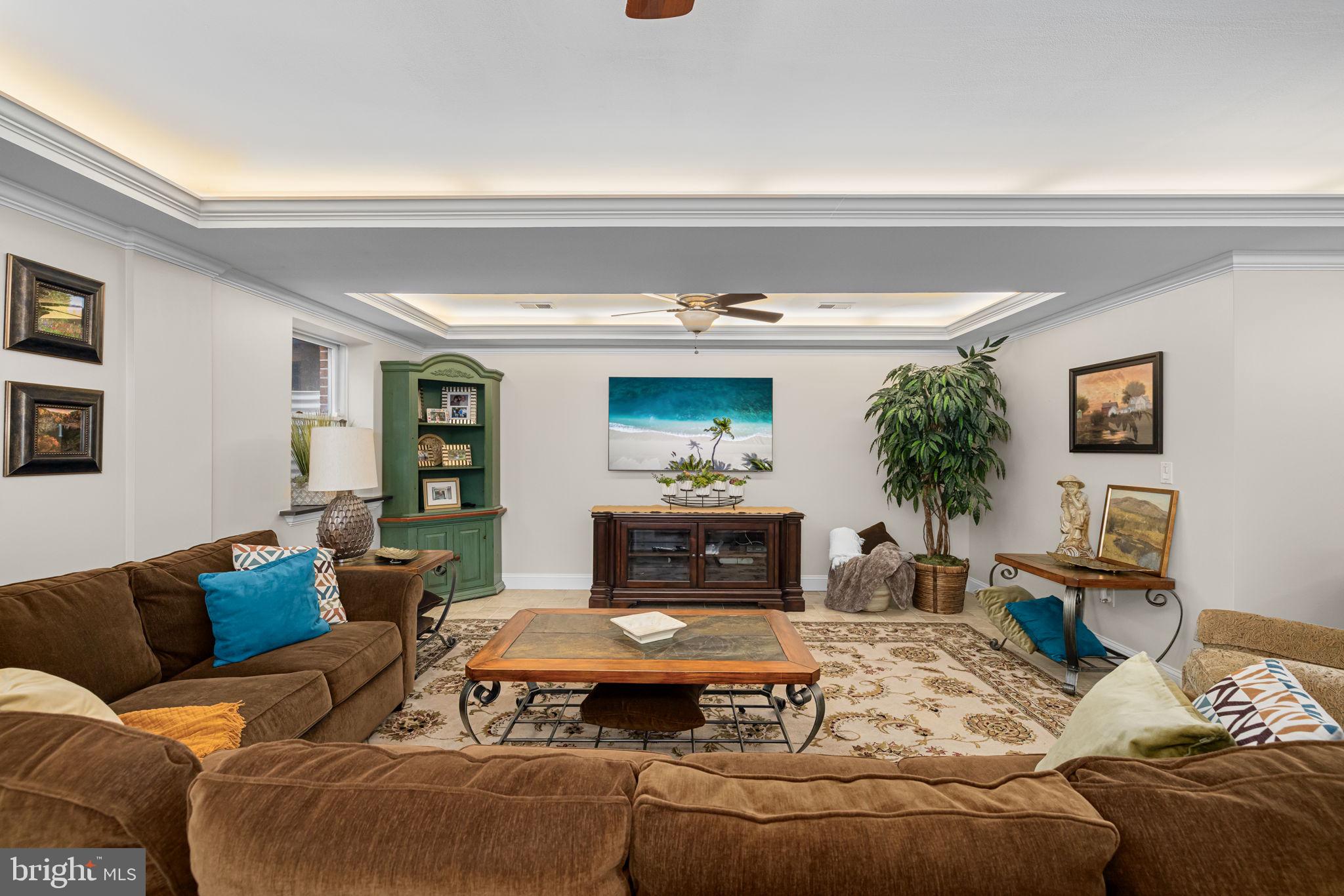 SHADOWALK - Residential