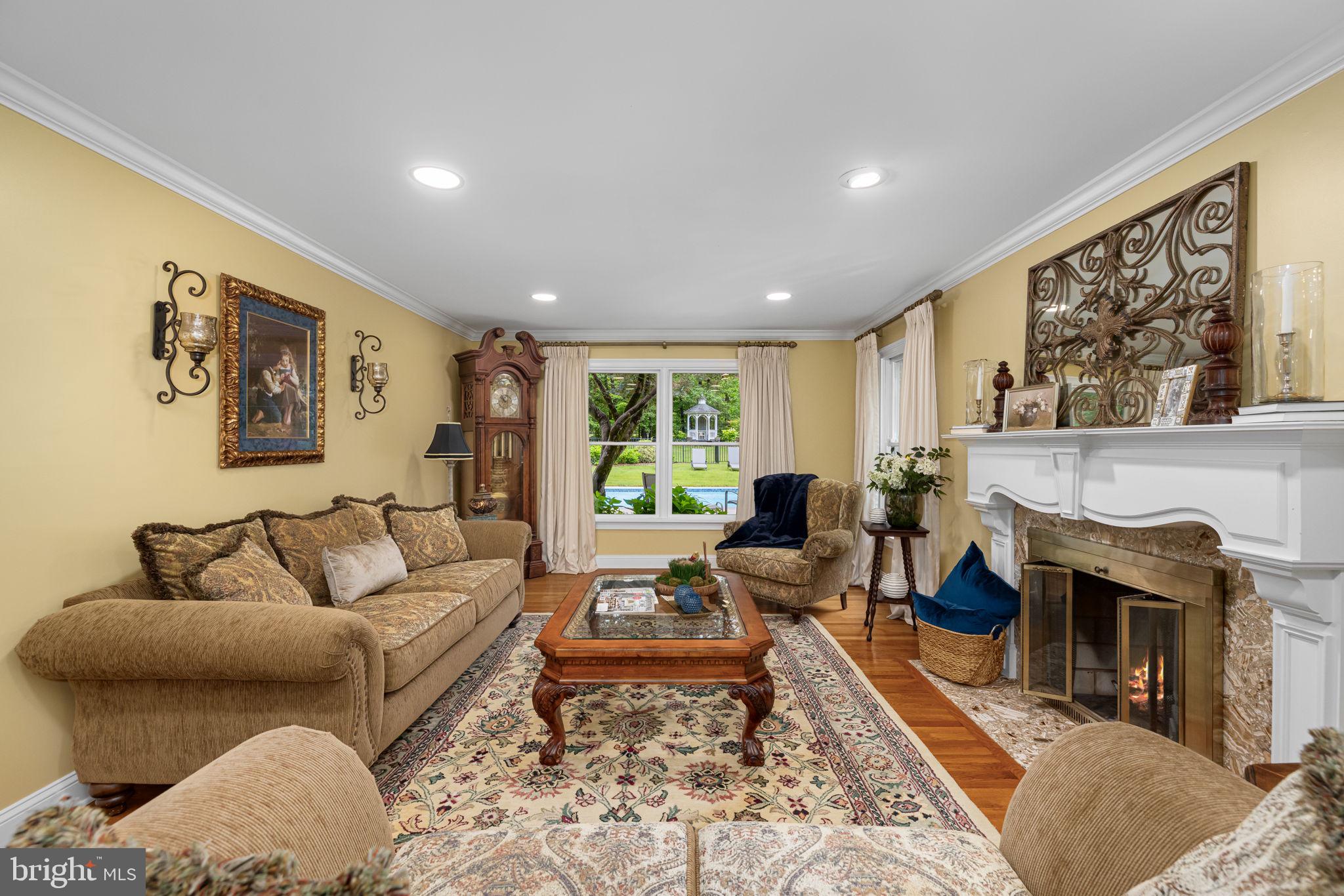 SHADOWALK - Residential