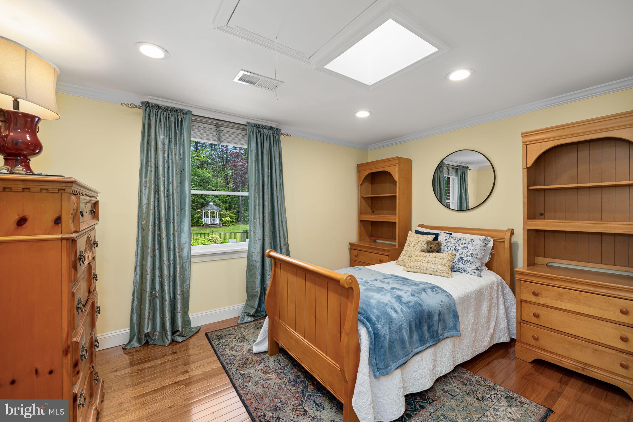 SHADOWALK - Residential