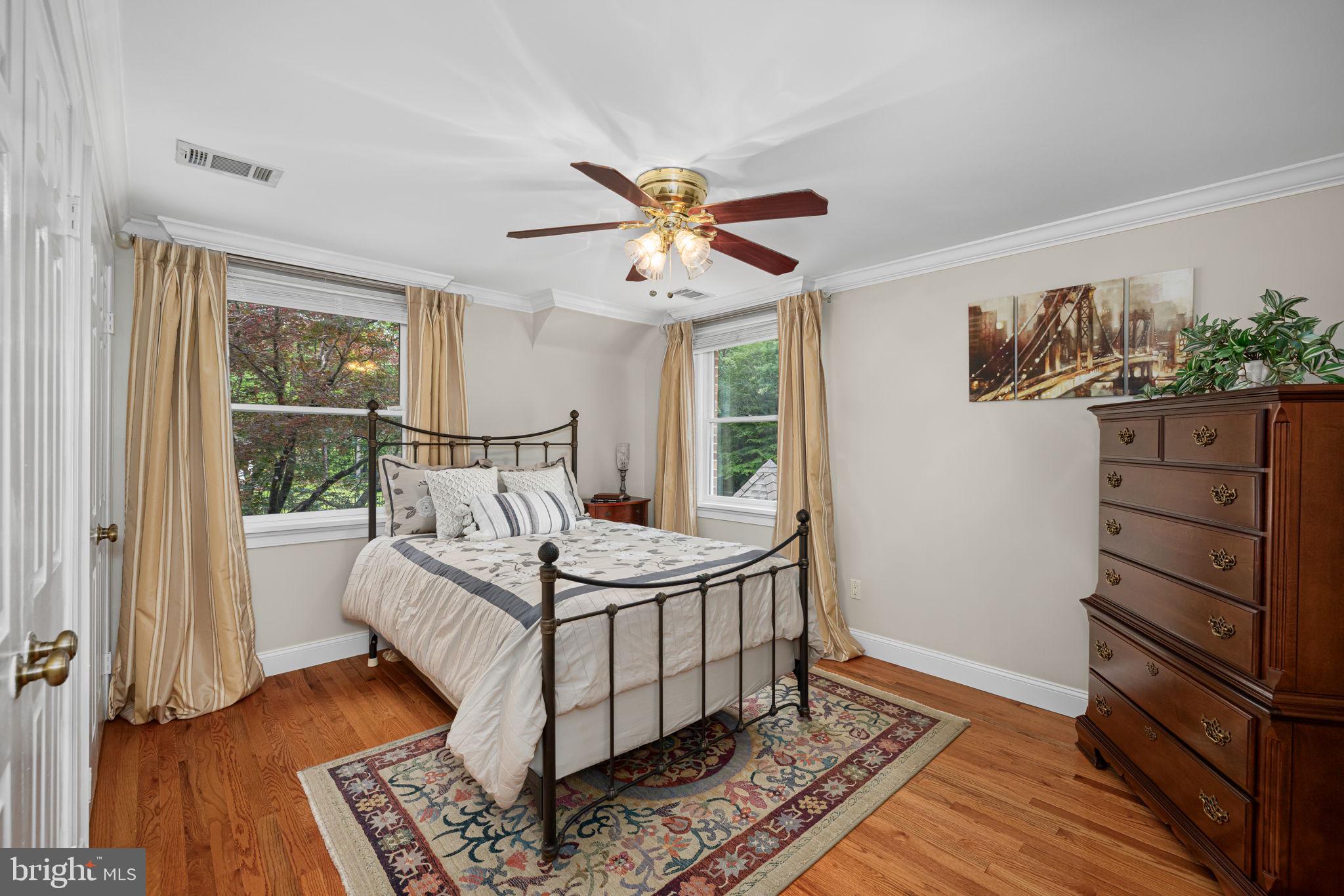 SHADOWALK - Residential