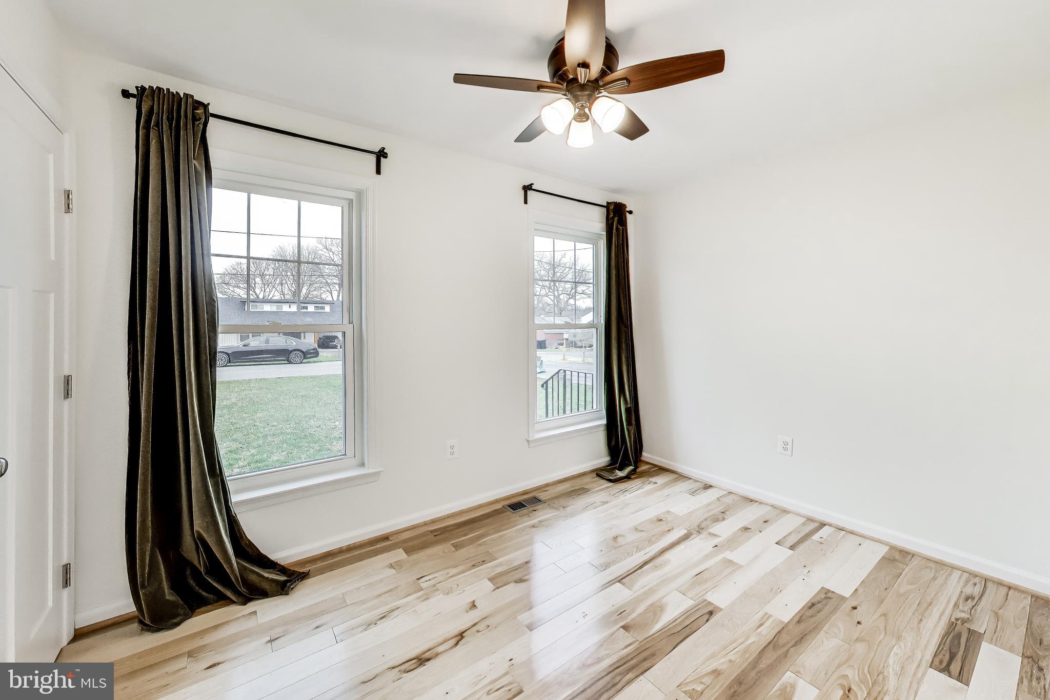 ROSEDALE PARK - Residential