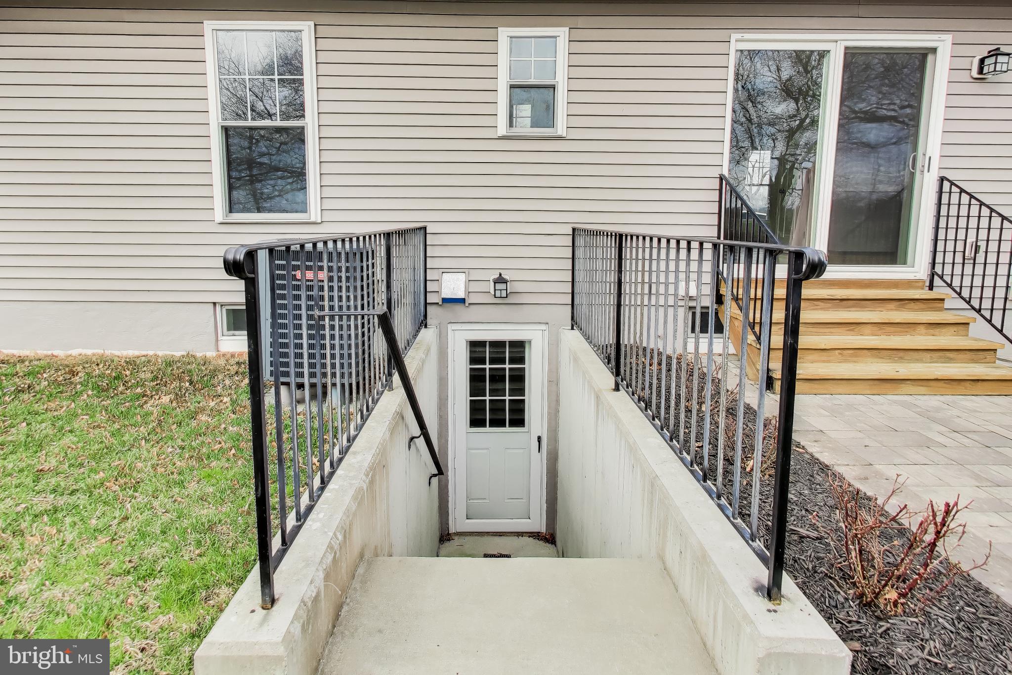 ROSEDALE PARK - Residential