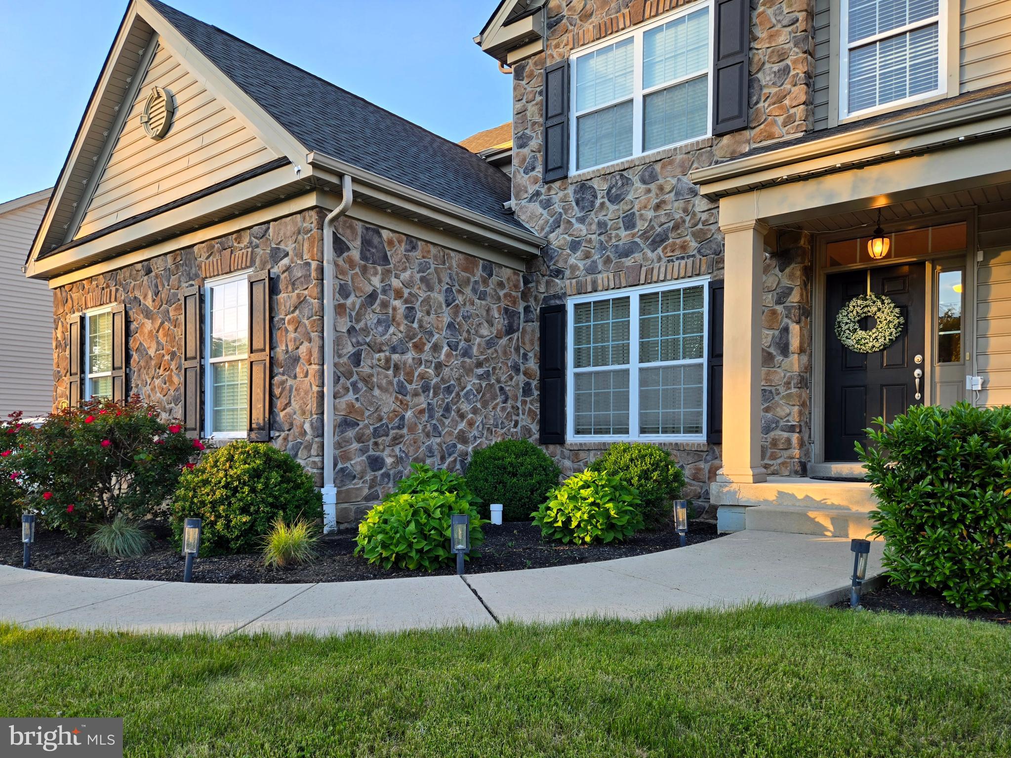 18 BEECHWOOD BOULEVARD