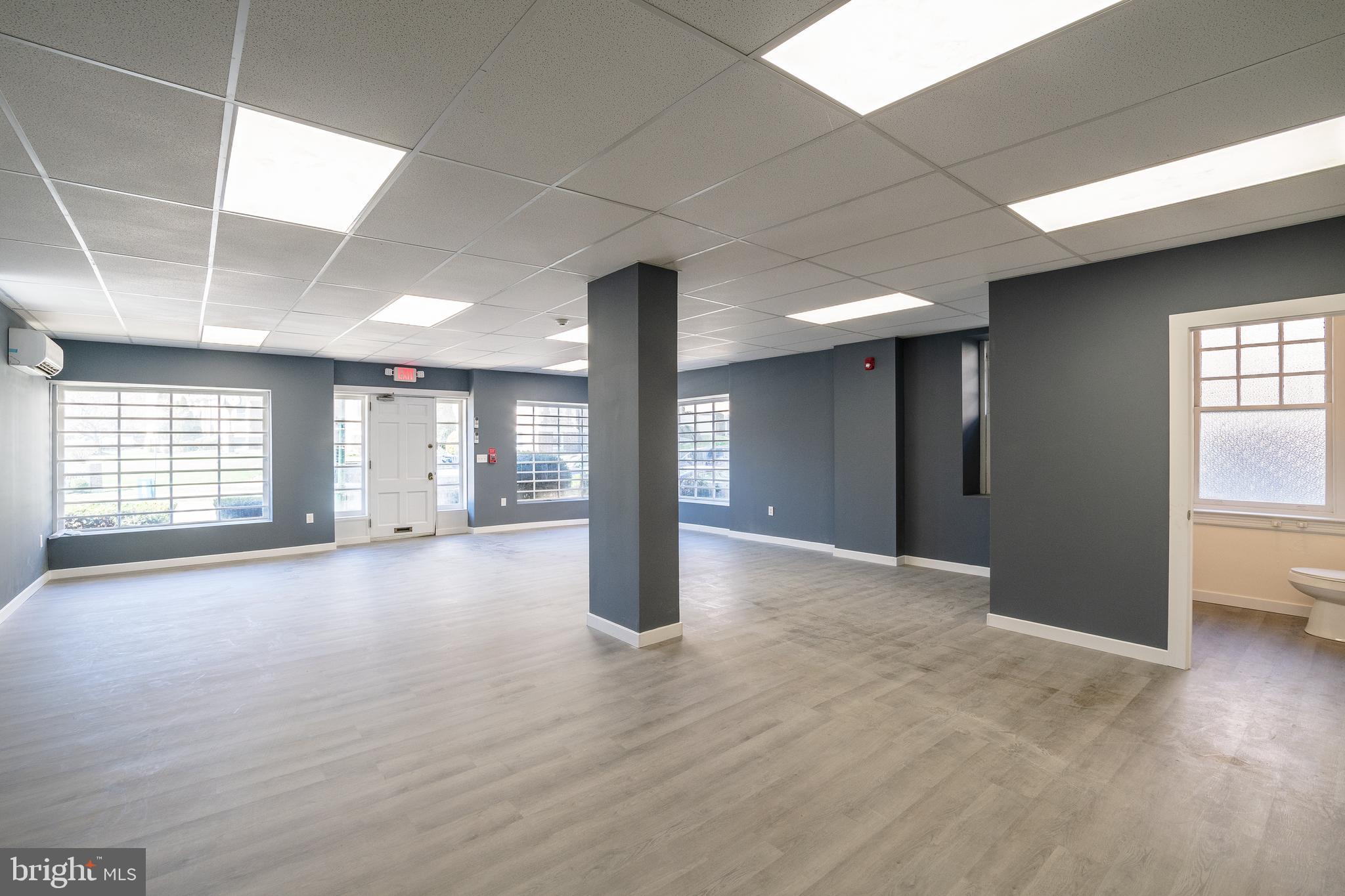 OVERBROOK - Commercial Sale