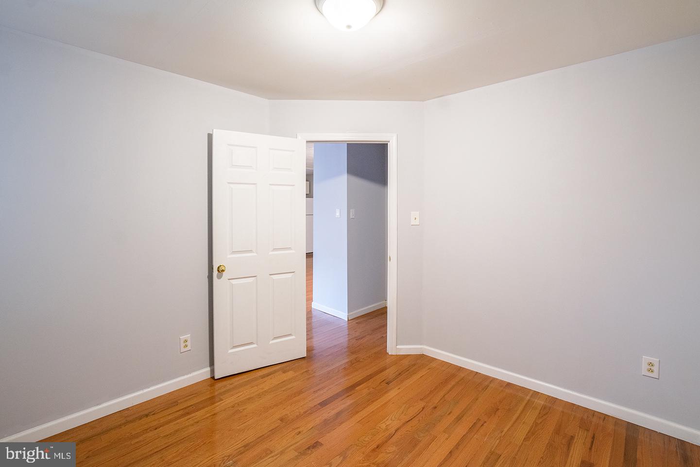 OVERBROOK - Commercial Sale