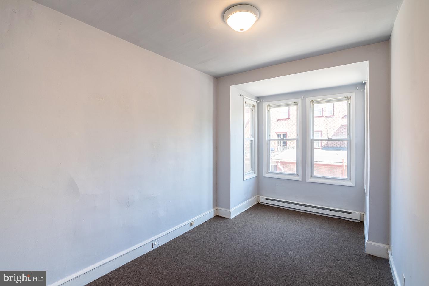 OVERBROOK - Commercial Sale