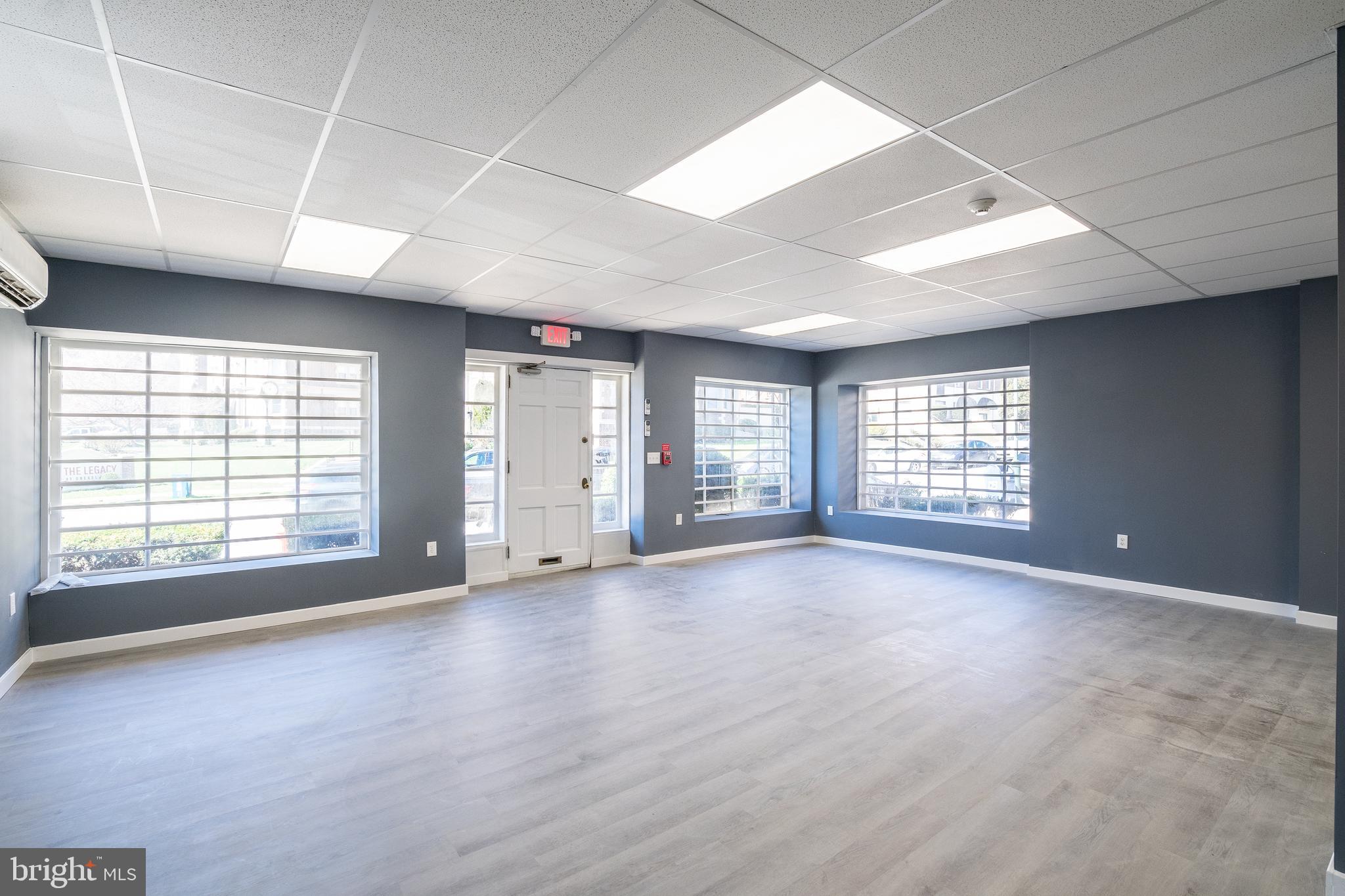 OVERBROOK - Commercial Sale