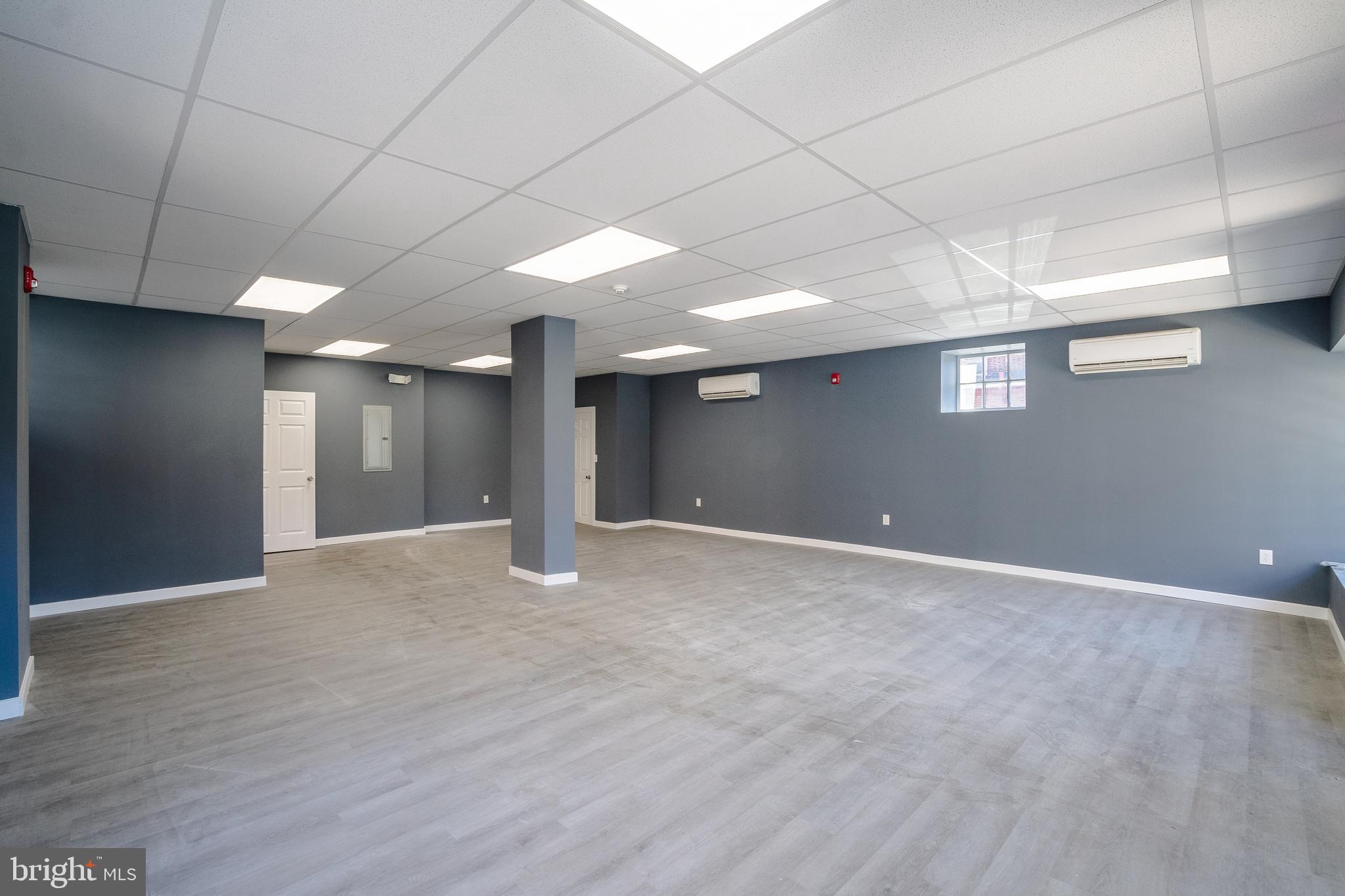 OVERBROOK - Commercial Sale