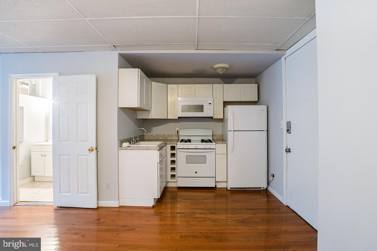 OVERBROOK - Commercial Sale