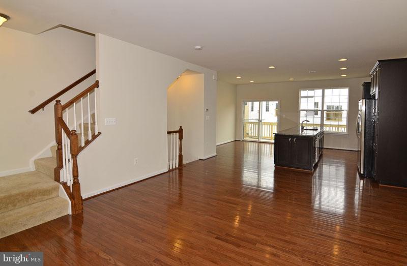 RIVER POINTE - Residential Lease