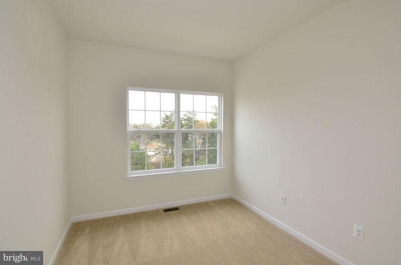 RIVER POINTE - Residential Lease