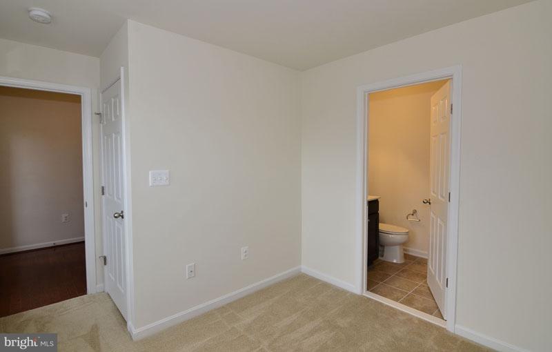 RIVER POINTE - Residential Lease