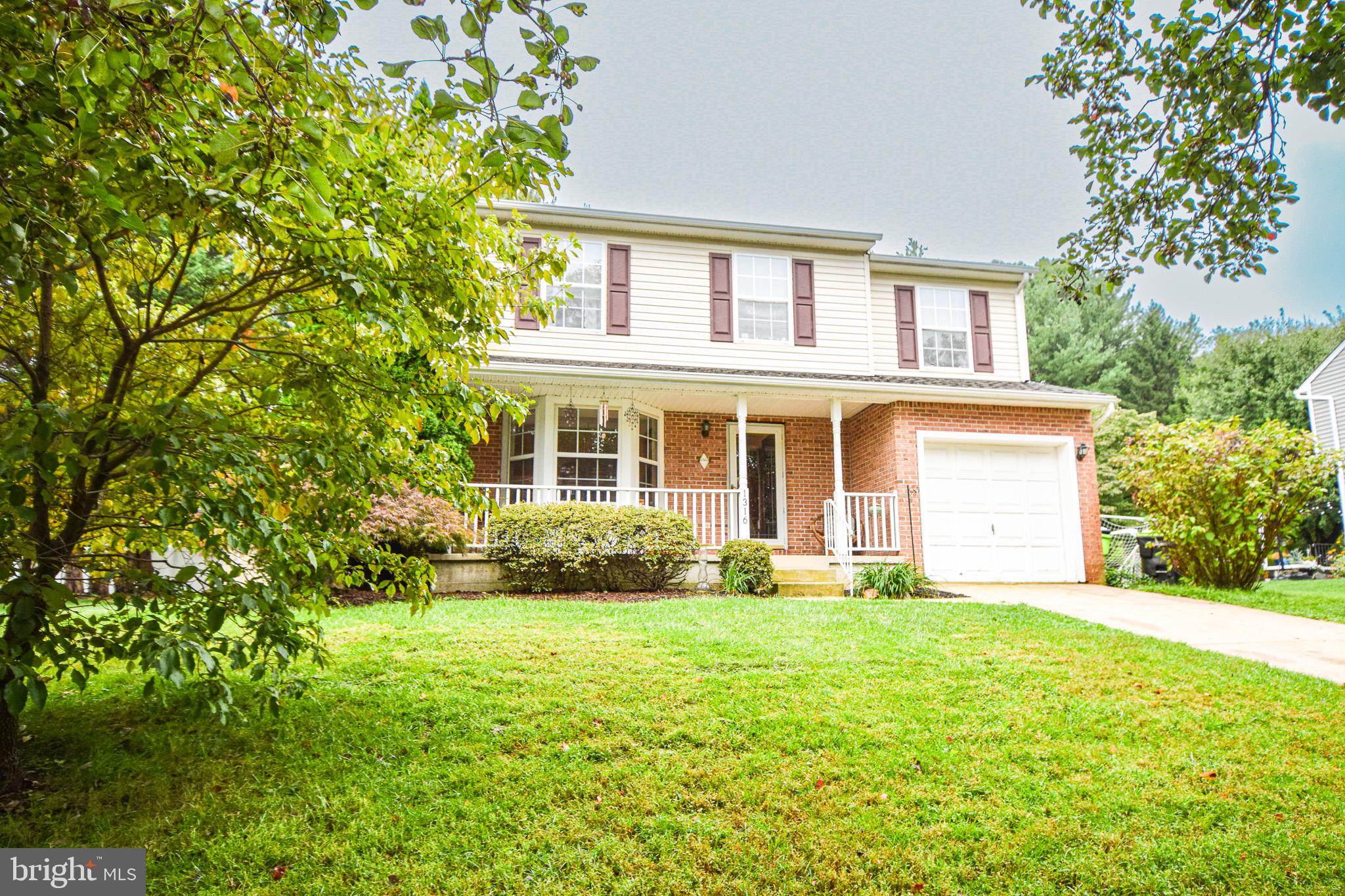 1316 CHESHIRE LANE