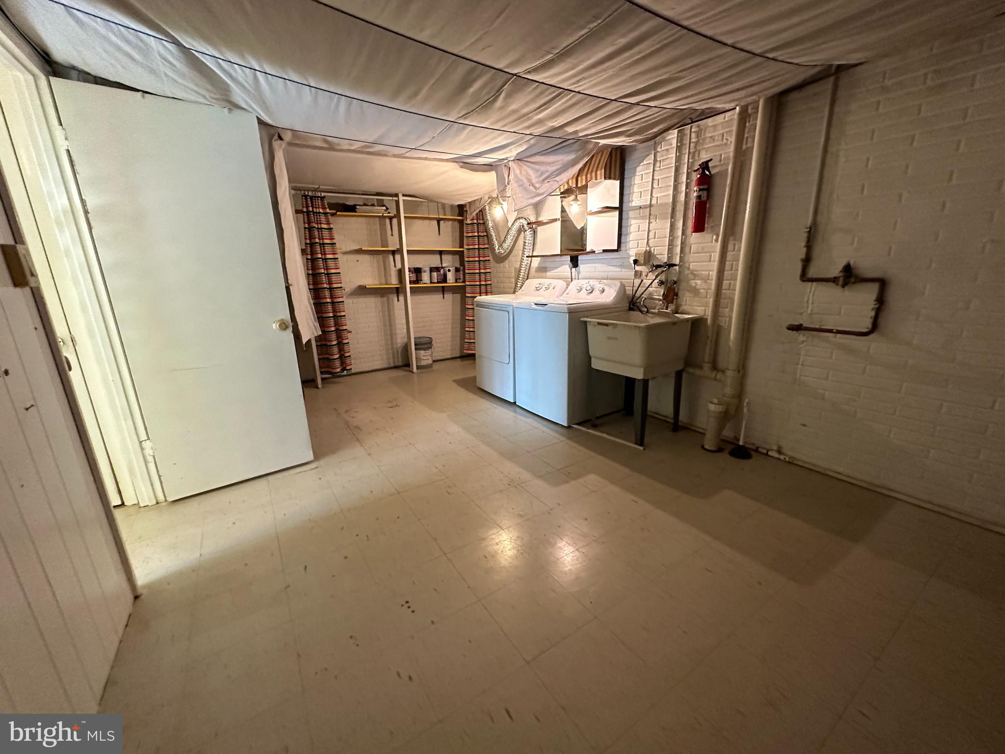 BONITA - Residential Lease