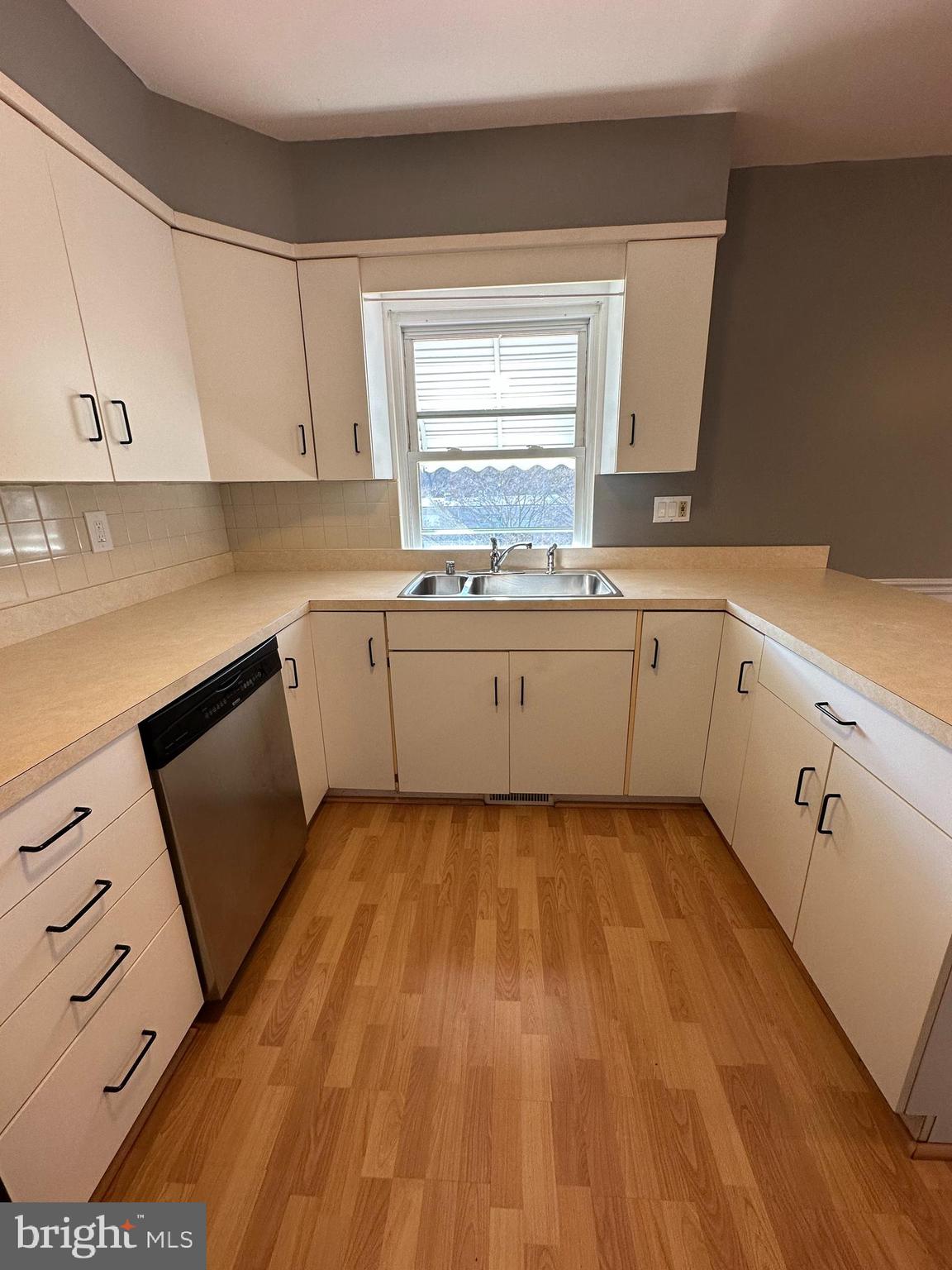 BONITA - Residential Lease