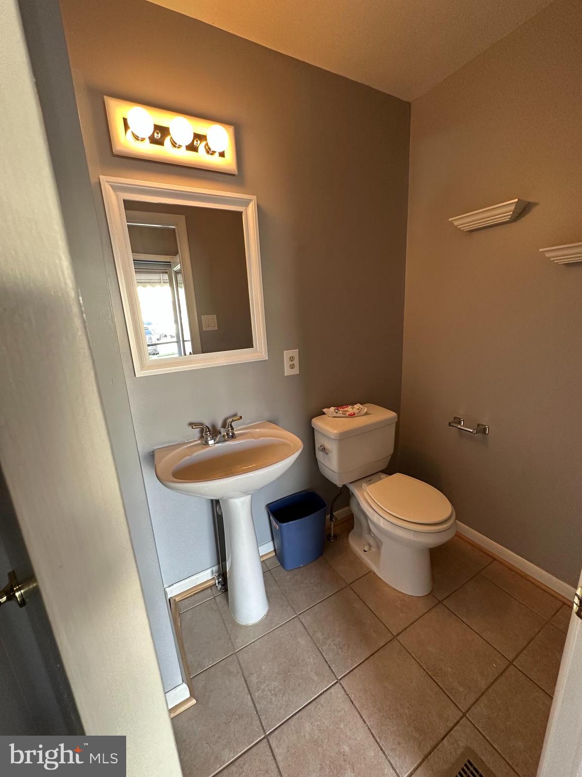 BONITA - Residential Lease