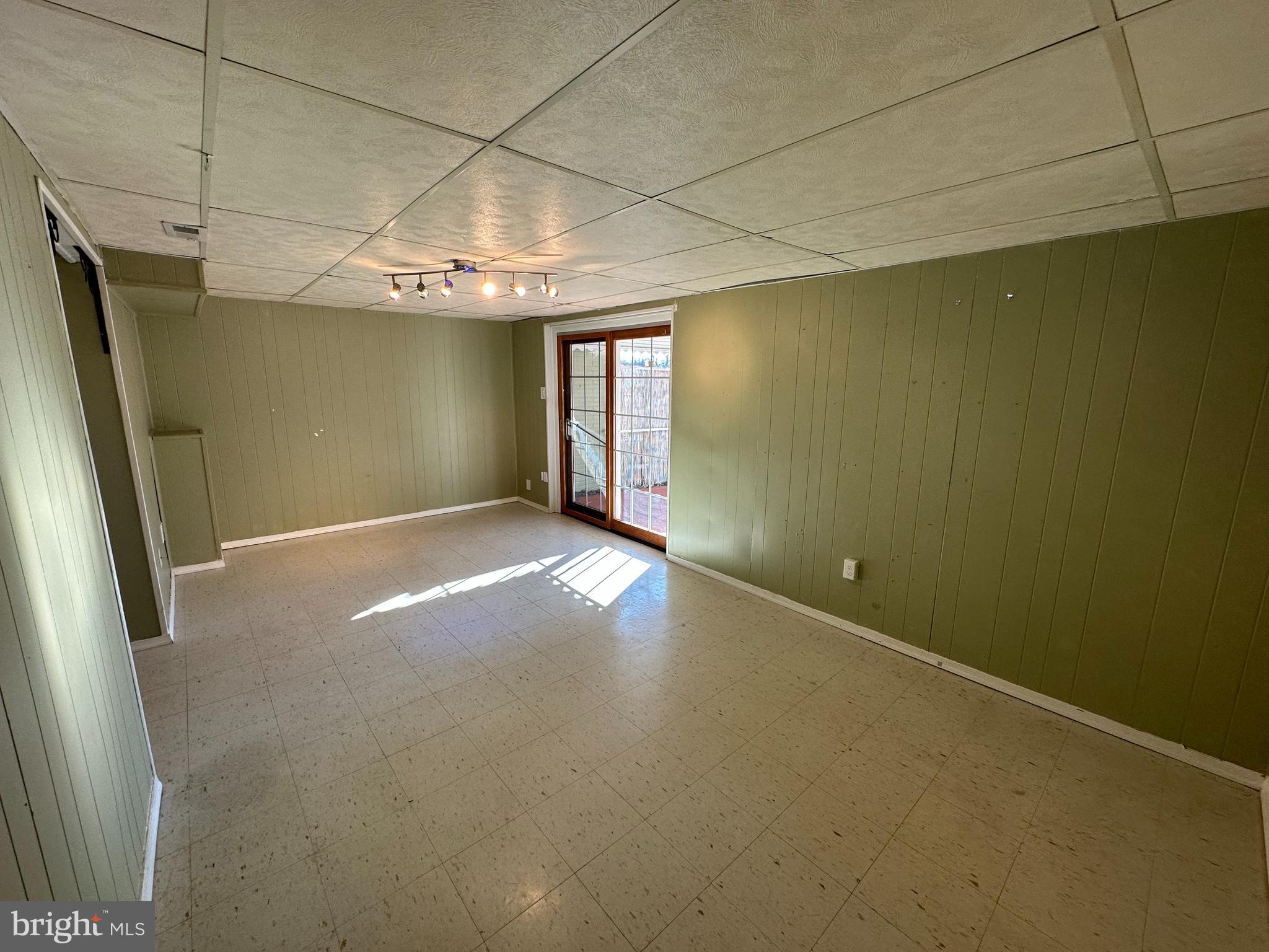 BONITA - Residential Lease