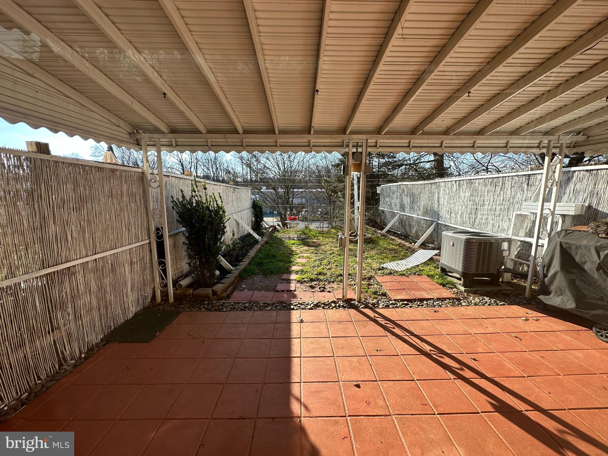 BONITA - Residential Lease