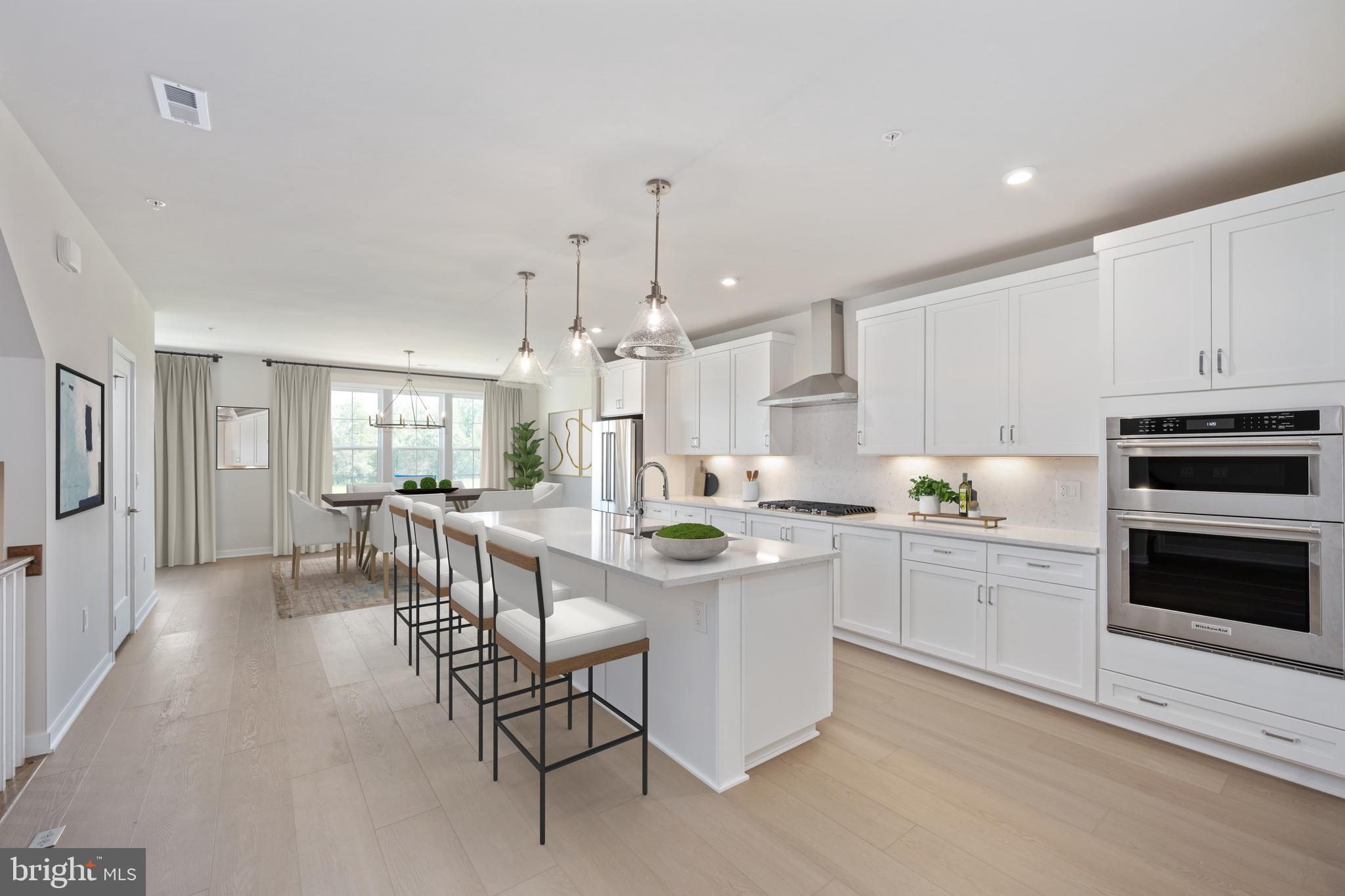 22109 MIDMOORE DRIVE