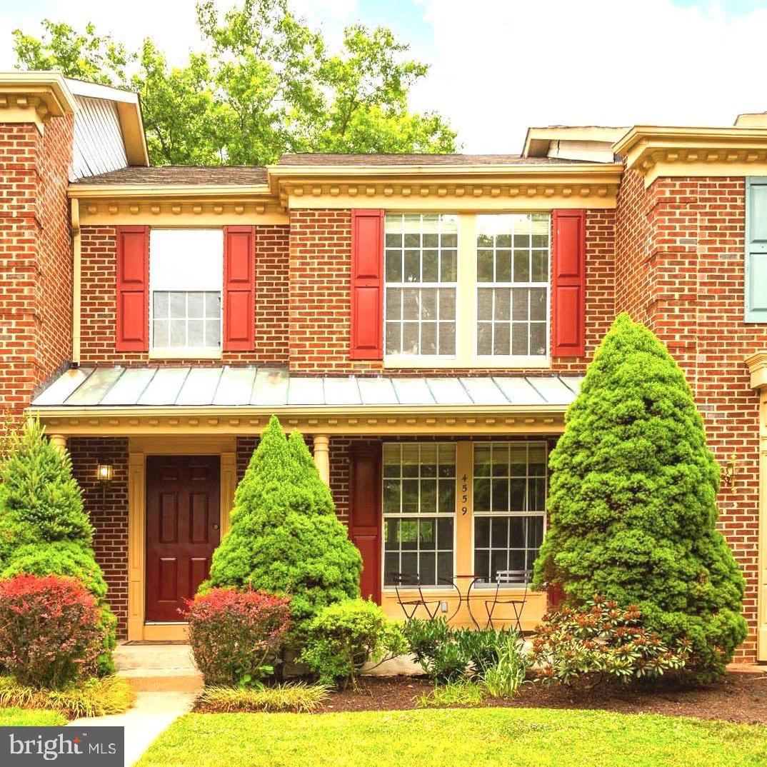 DORSEY HALL - Residential