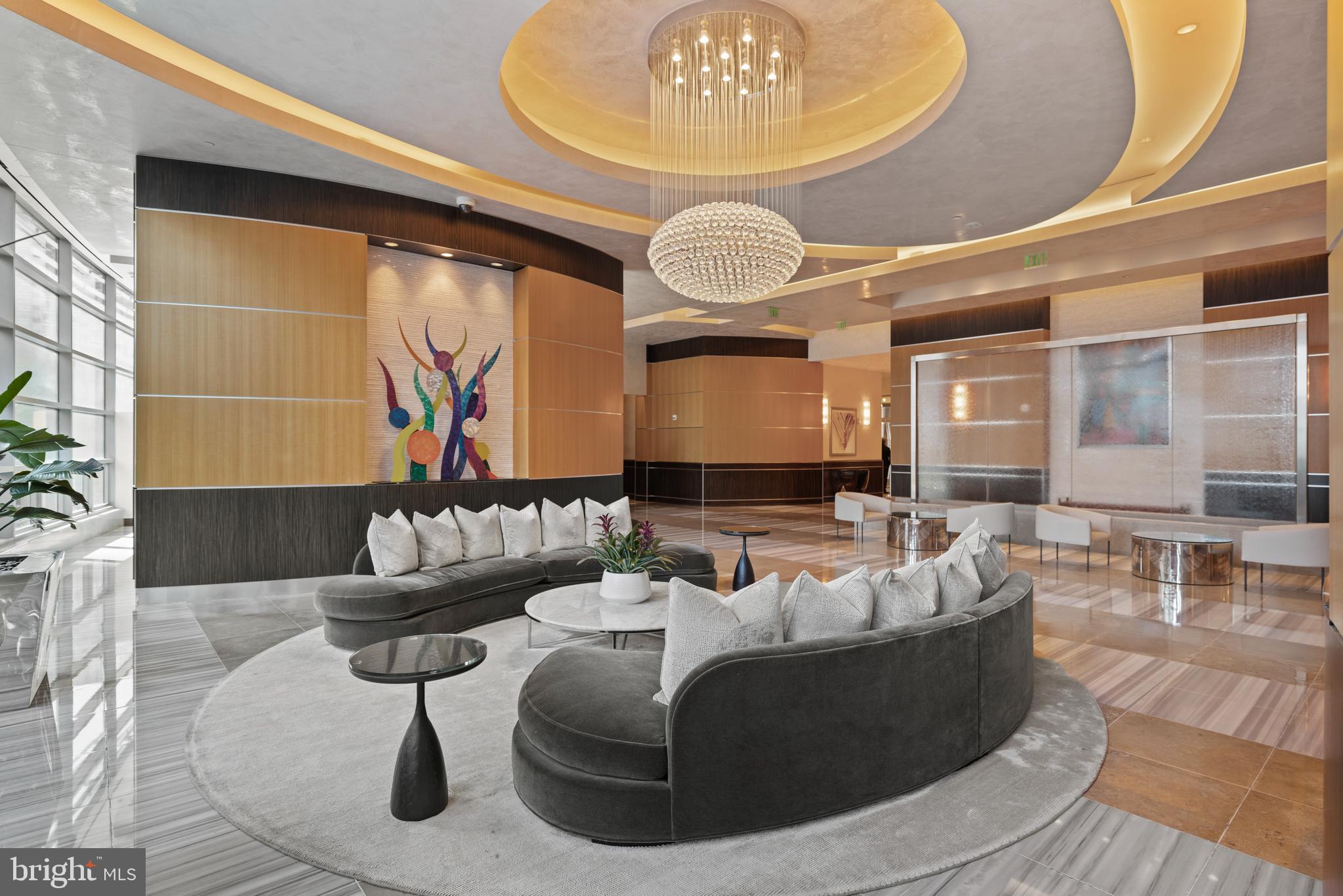 ROSSLYN - Residential