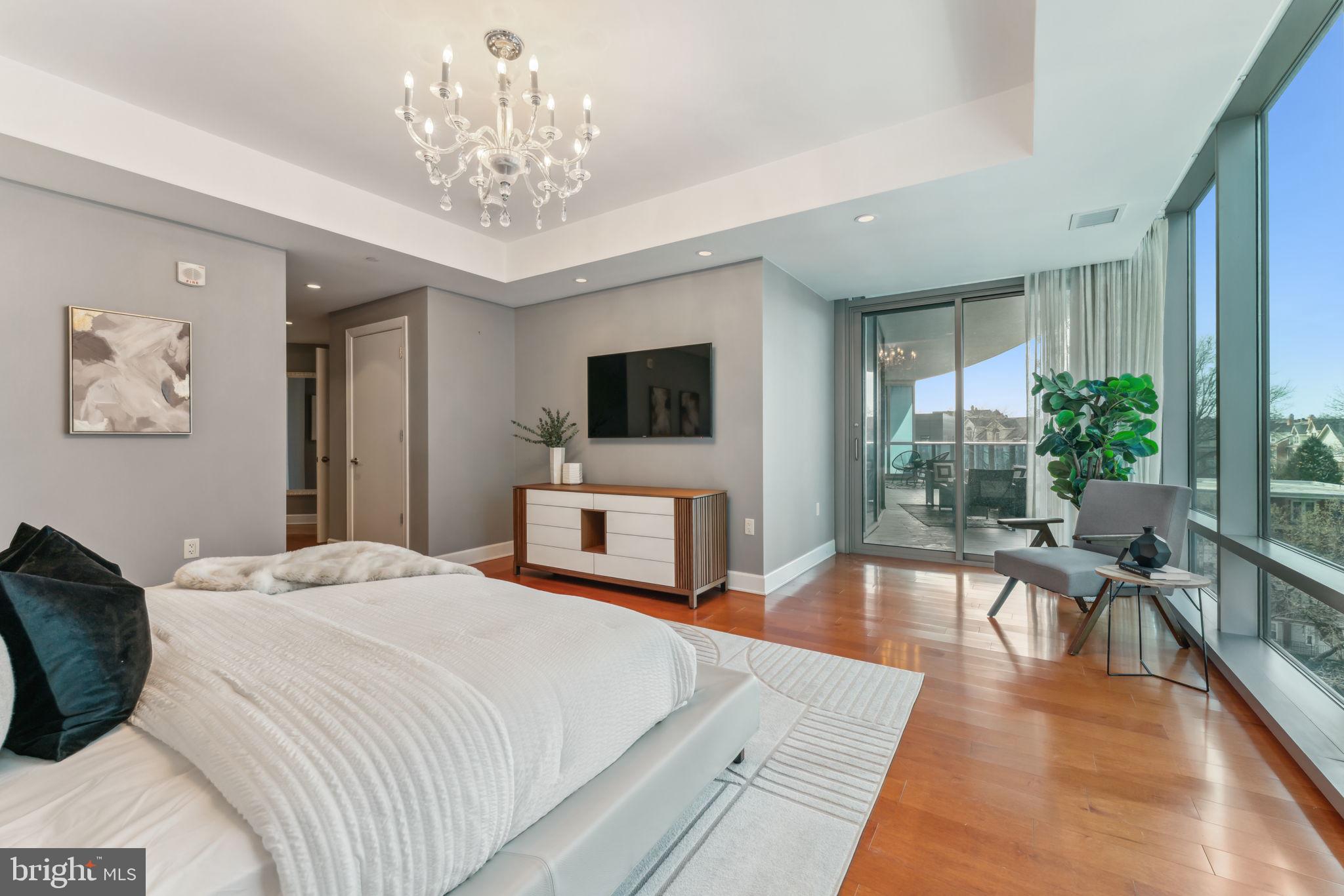 ROSSLYN - Residential