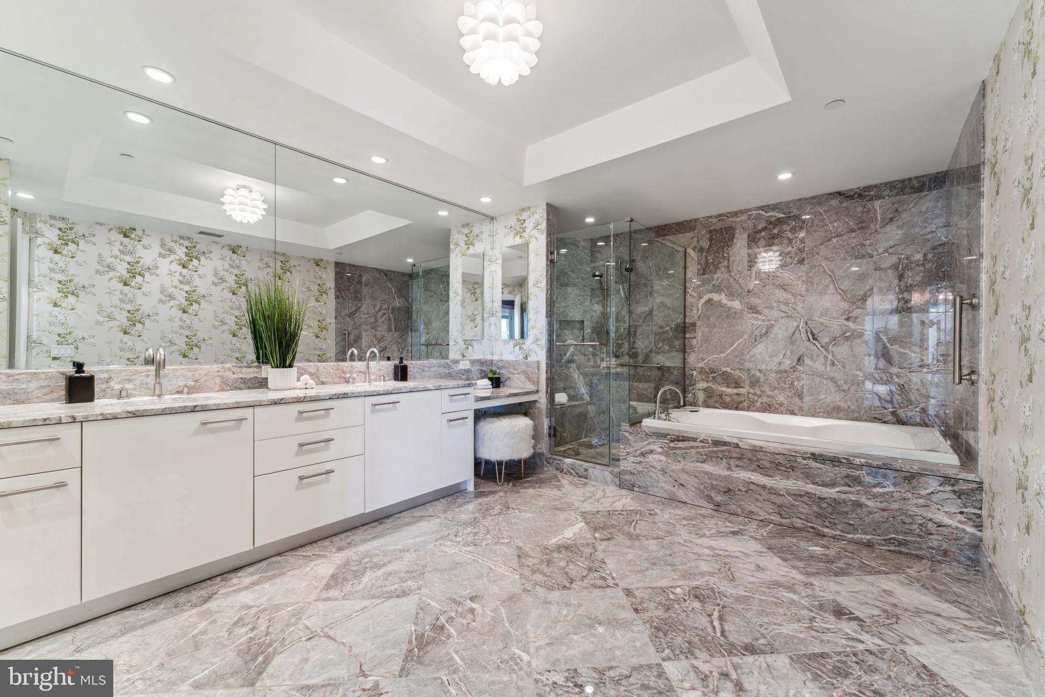 ROSSLYN - Residential