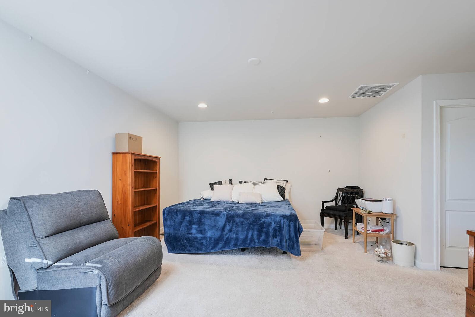 CABIN BRANCH - Residential