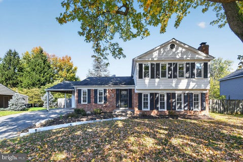 Photo of 14905 Clavel Street, ROCKVILLE, MD 20853 (MLS # MDMC2262082)