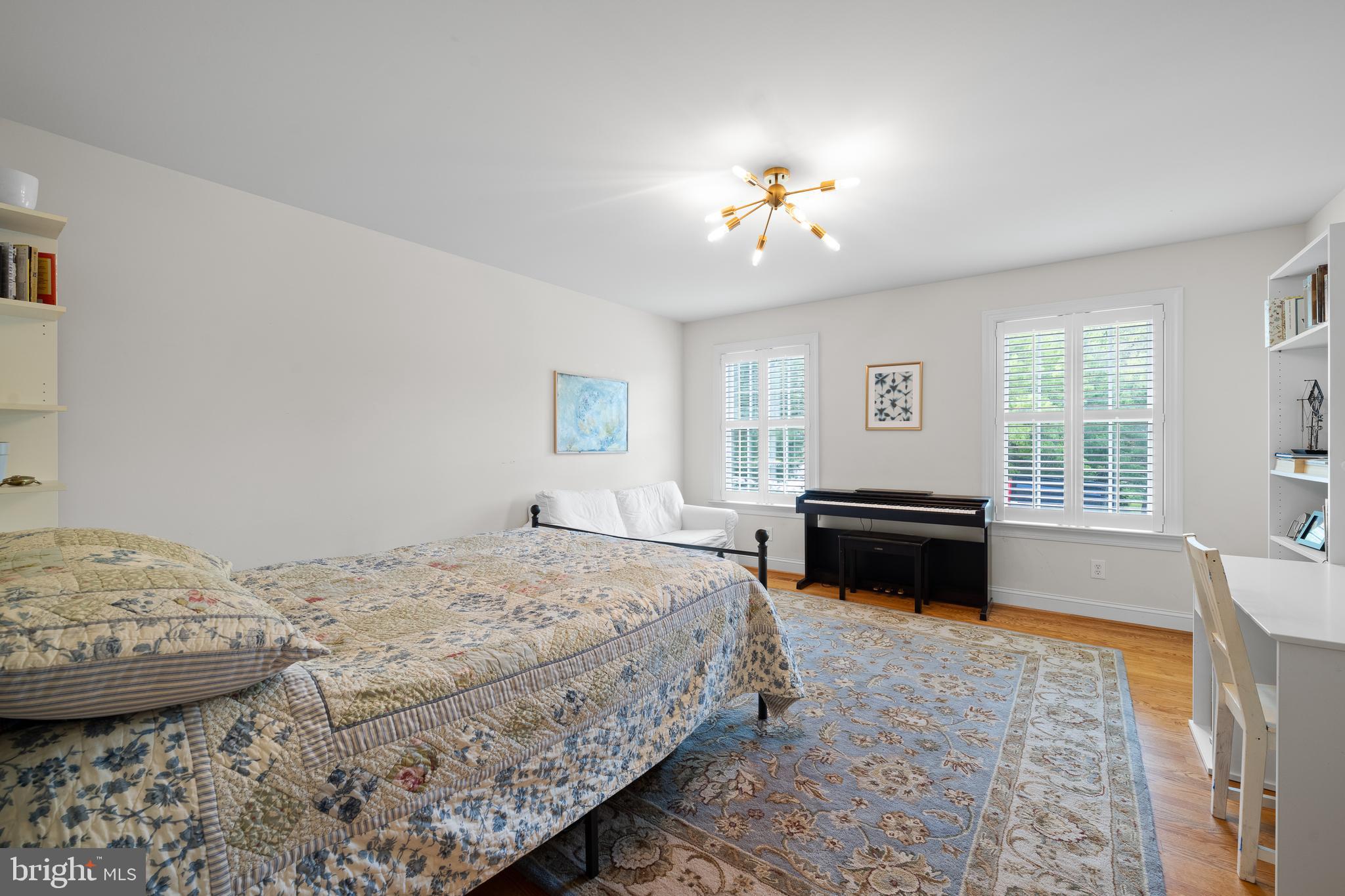 WHITEGATE - Residential