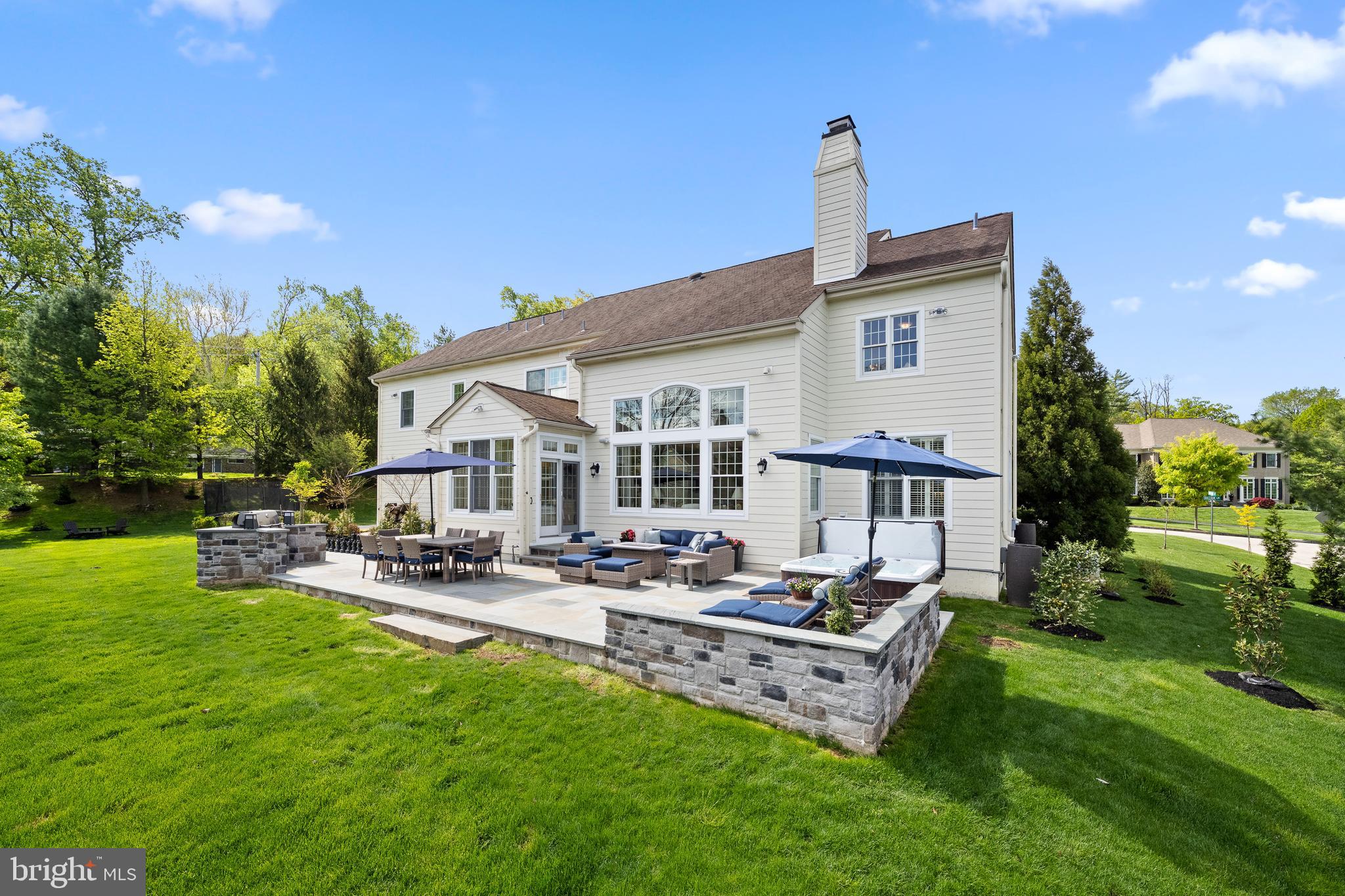 WHITEGATE - Residential