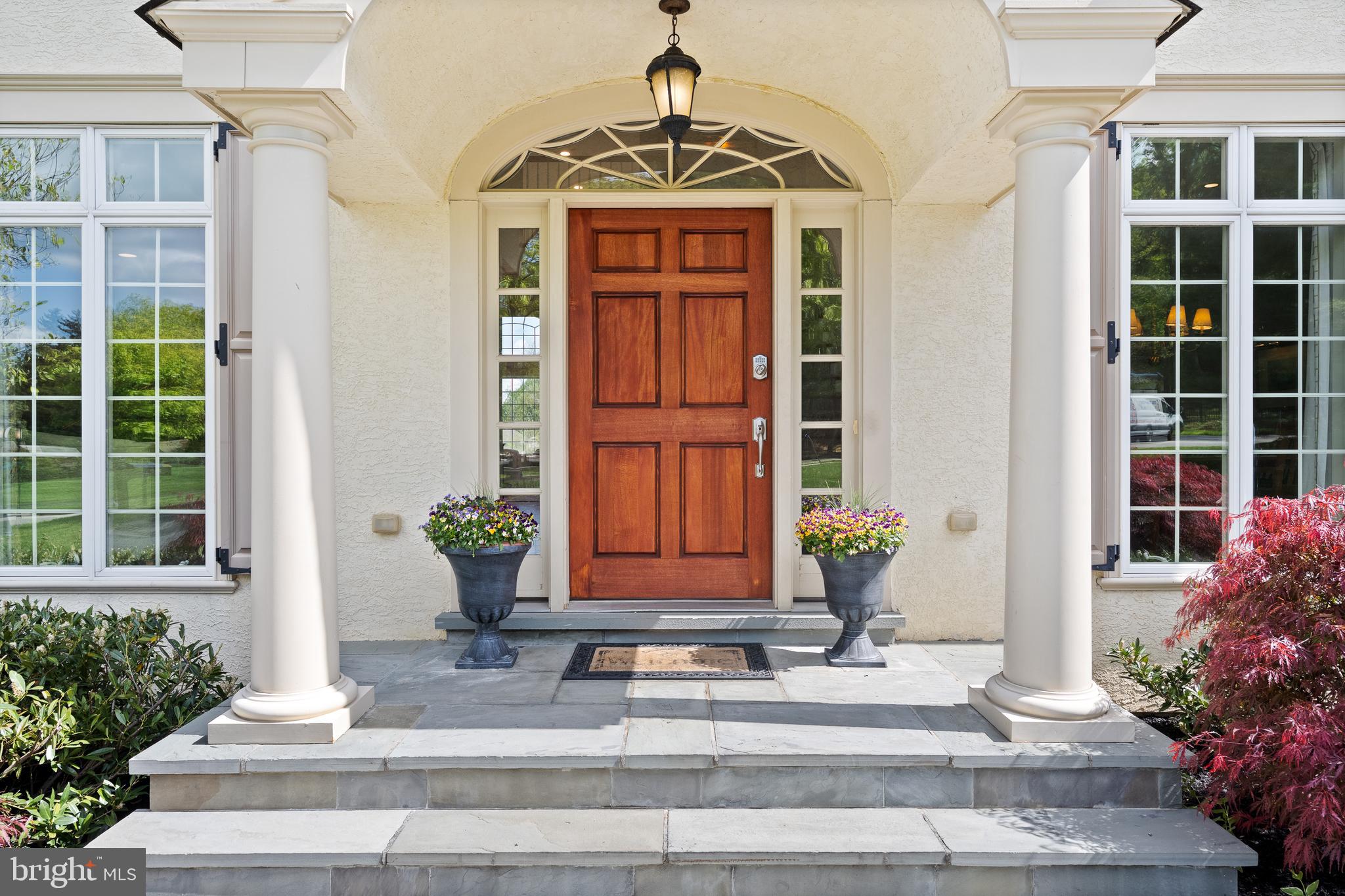 WHITEGATE - Residential